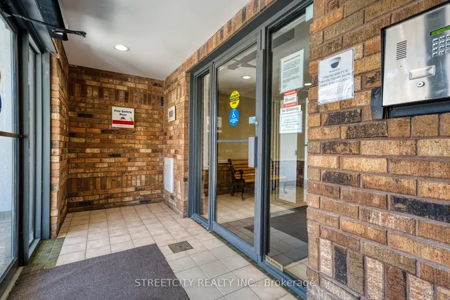 986 HURON St #401, London East 4