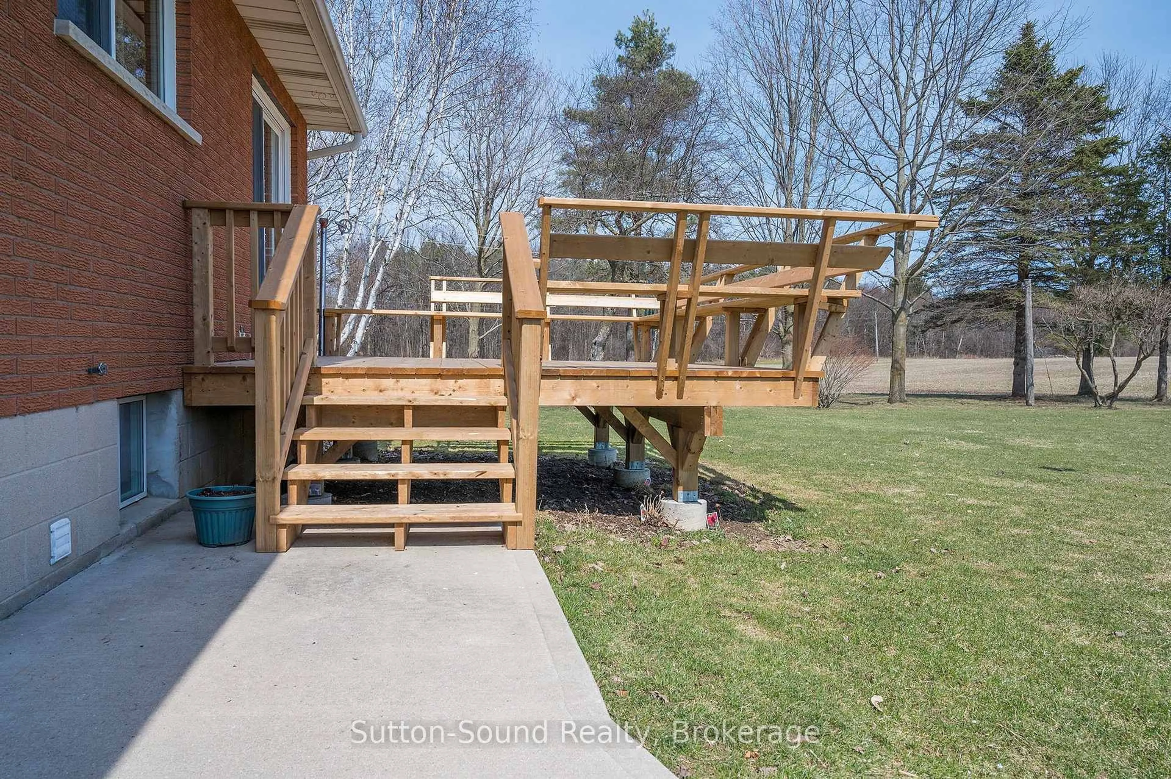 Patio, unknown for 458523 8 Concession, Meaford Ontario N4K 5W4