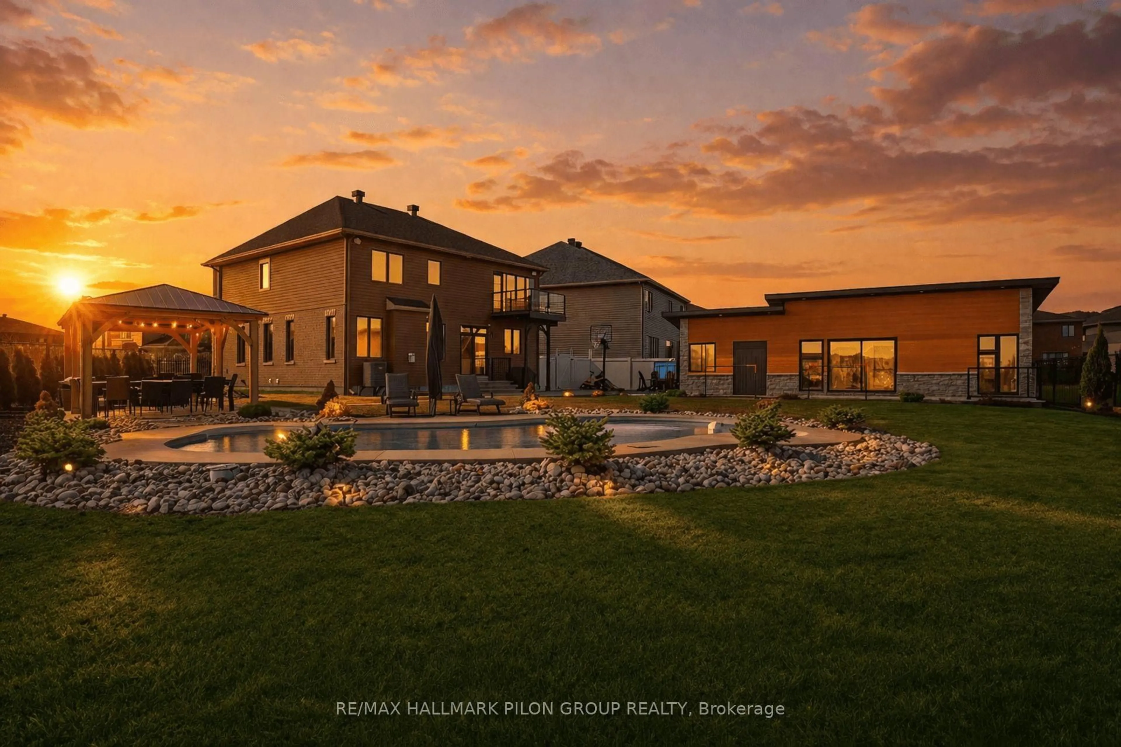 Unknown for 236 Esturgeon St, Orleans Ontario K4A 1G5