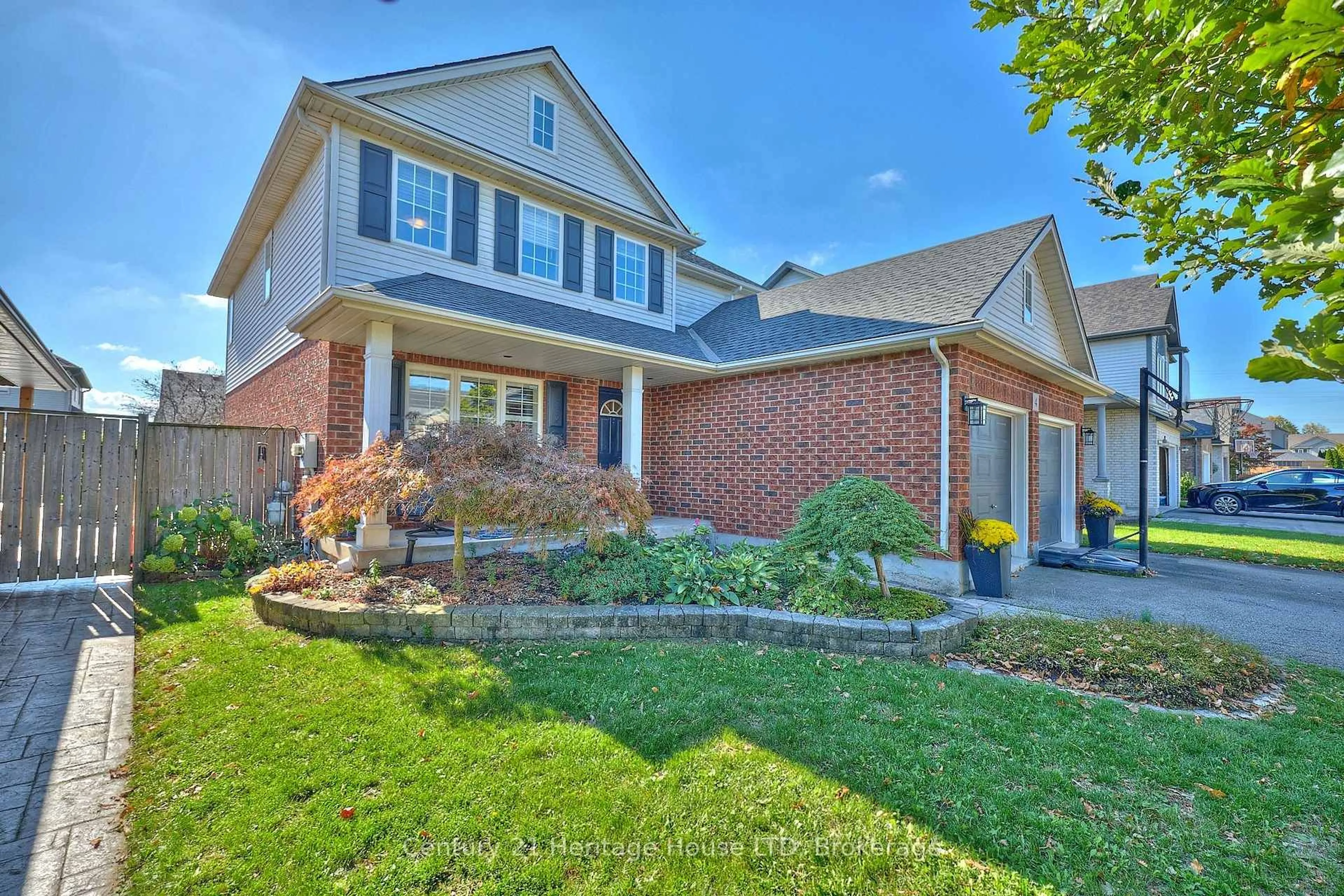 Home with brick exterior material, street for 4 Arlene St, St. Catharines Ontario L2S 4C9