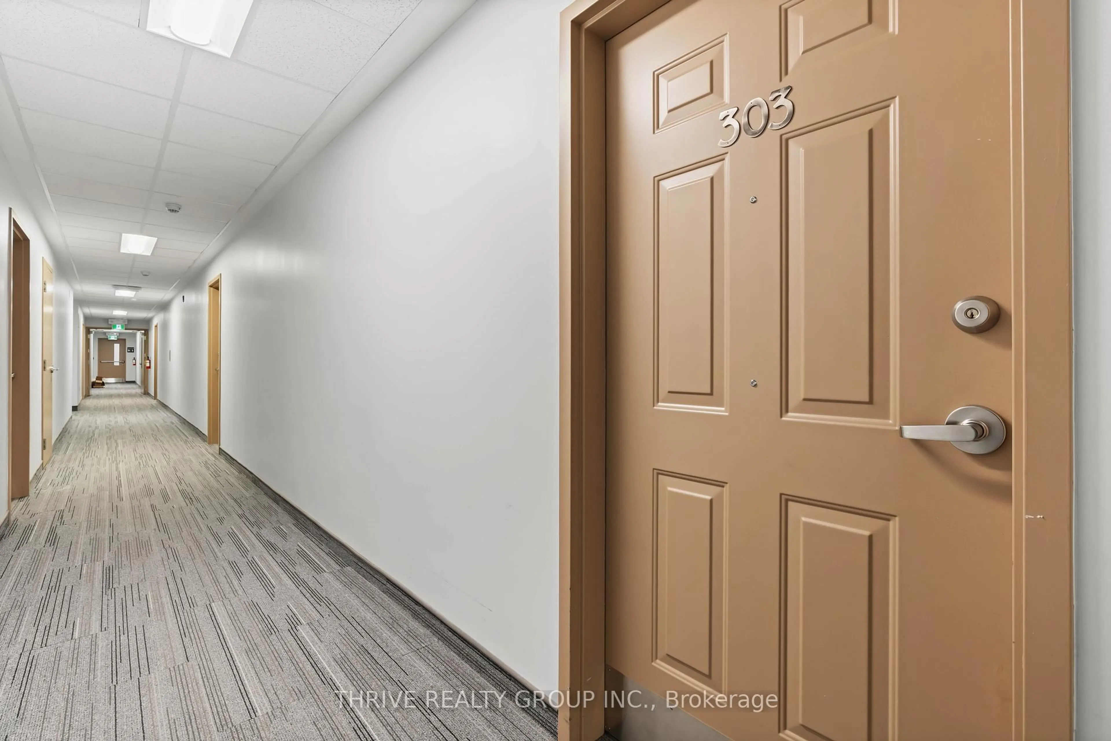 Indoor foyer for 263 Butler St #303, Lucan Biddulph Ontario N0M 2J0