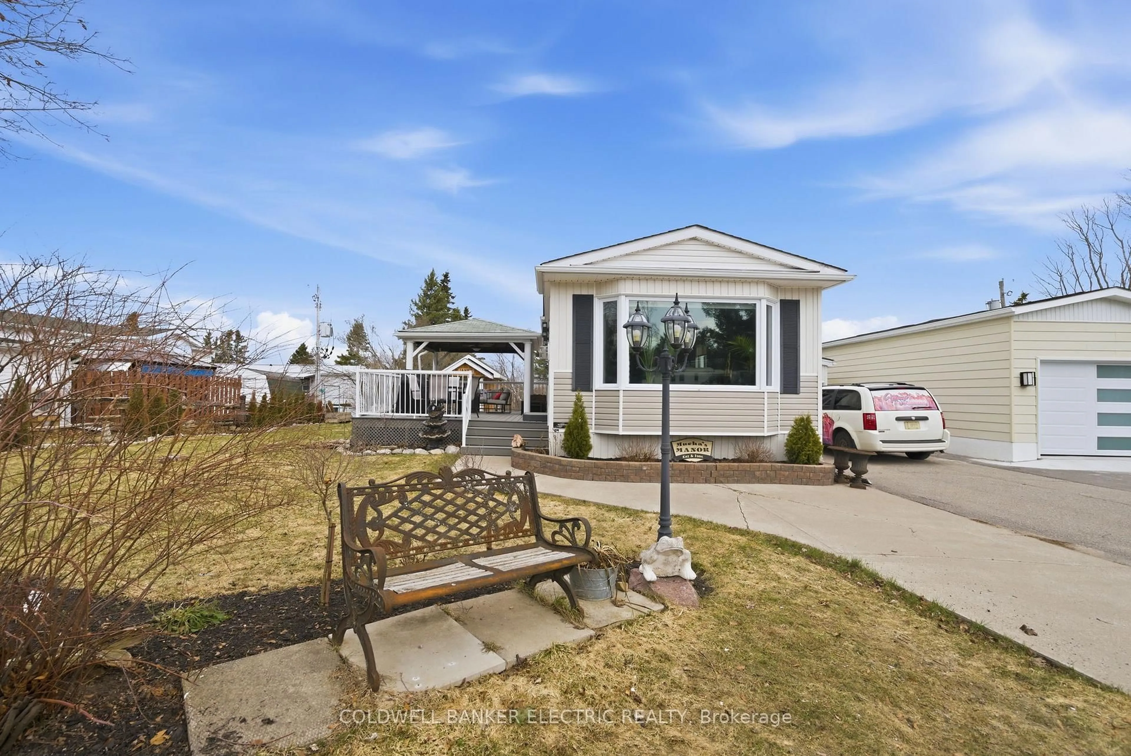 Unknown for 7 Homewood Ave, Kawartha Lakes Ontario K9V 0H5