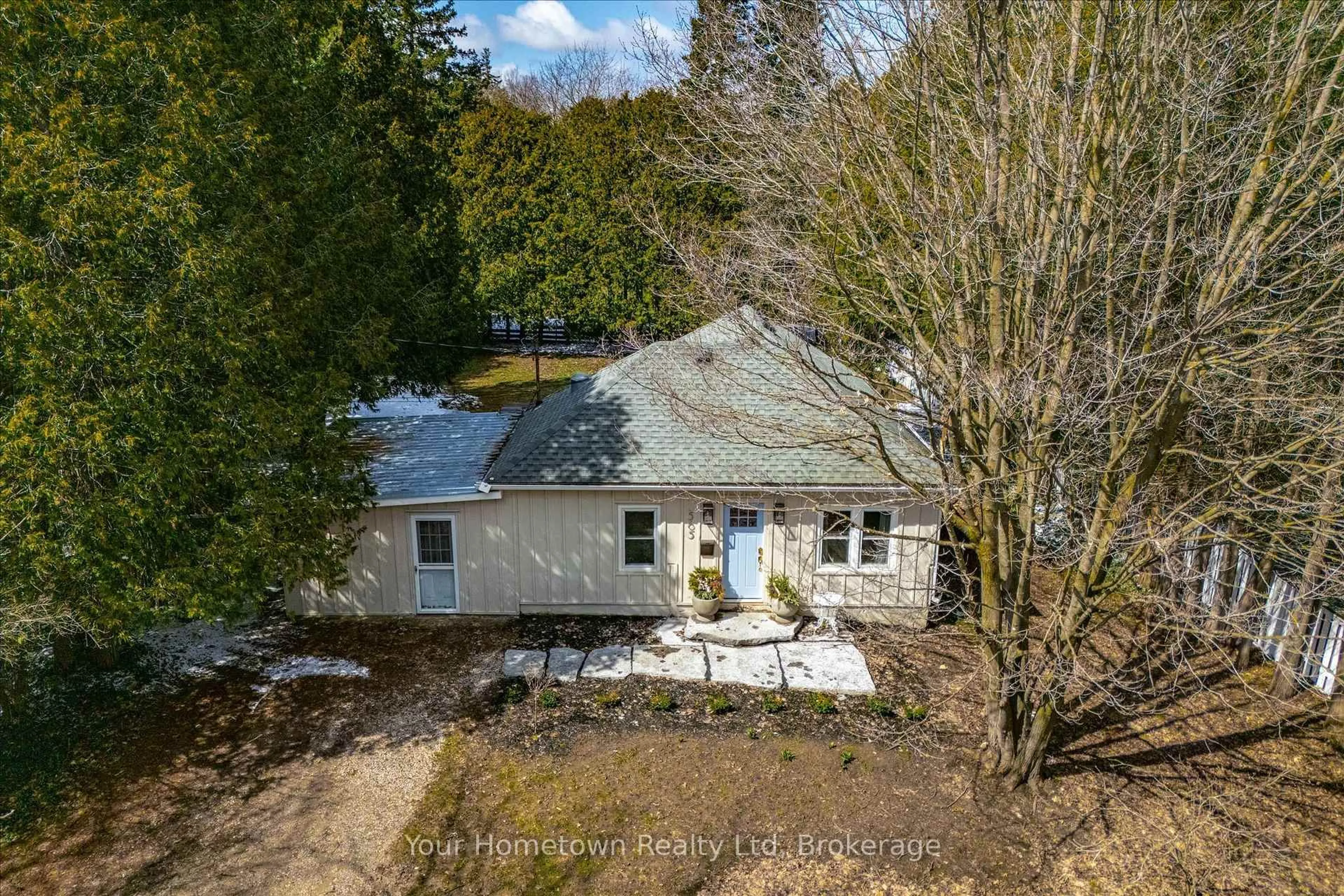 A pic from outside/outdoor area/front of a property/back of a property/a pic from drone, water/lake/river/ocean view for 565 Old Orangeville Rd, Centre Wellington Ontario N1M 1T9