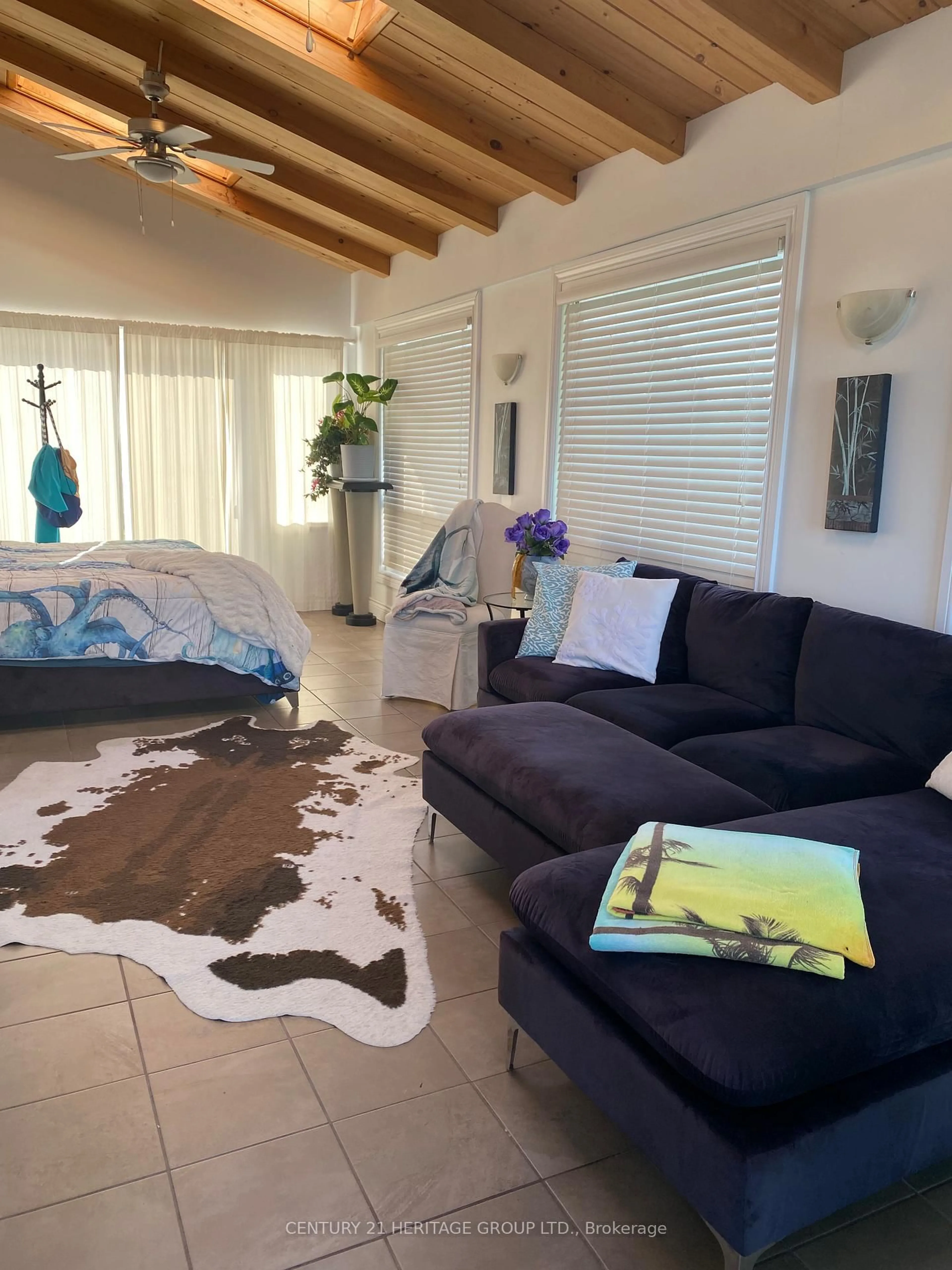 Living room with furniture, unknown for 85493 McDonald Lane, Ashfield-Colborne-Wawanosh Ontario N7A 3X9