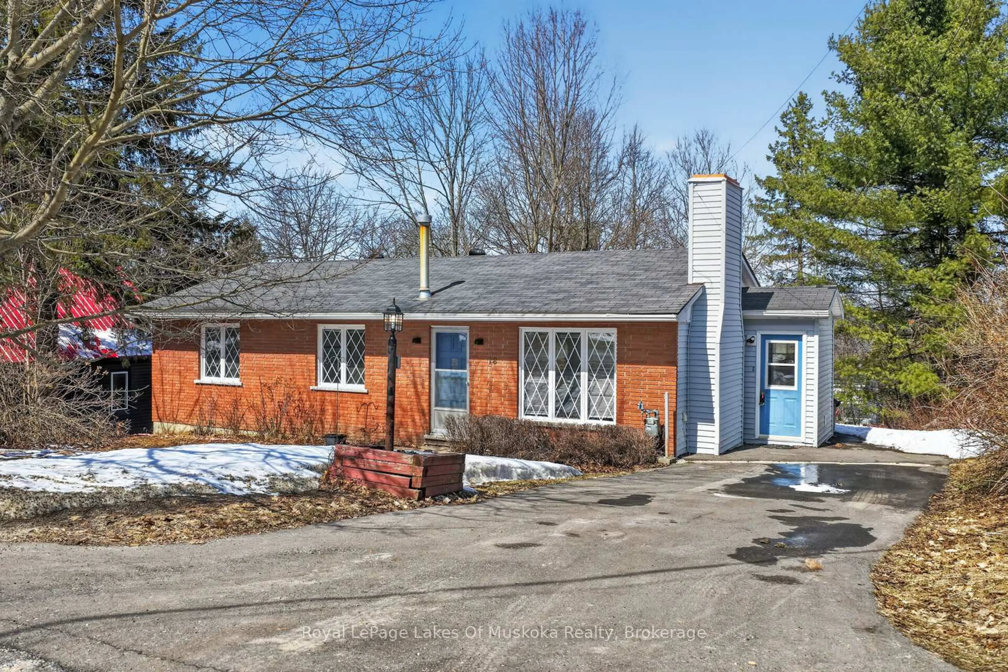 Unknown for 18 Johanna St, Huntsville Ontario P1H 1V1