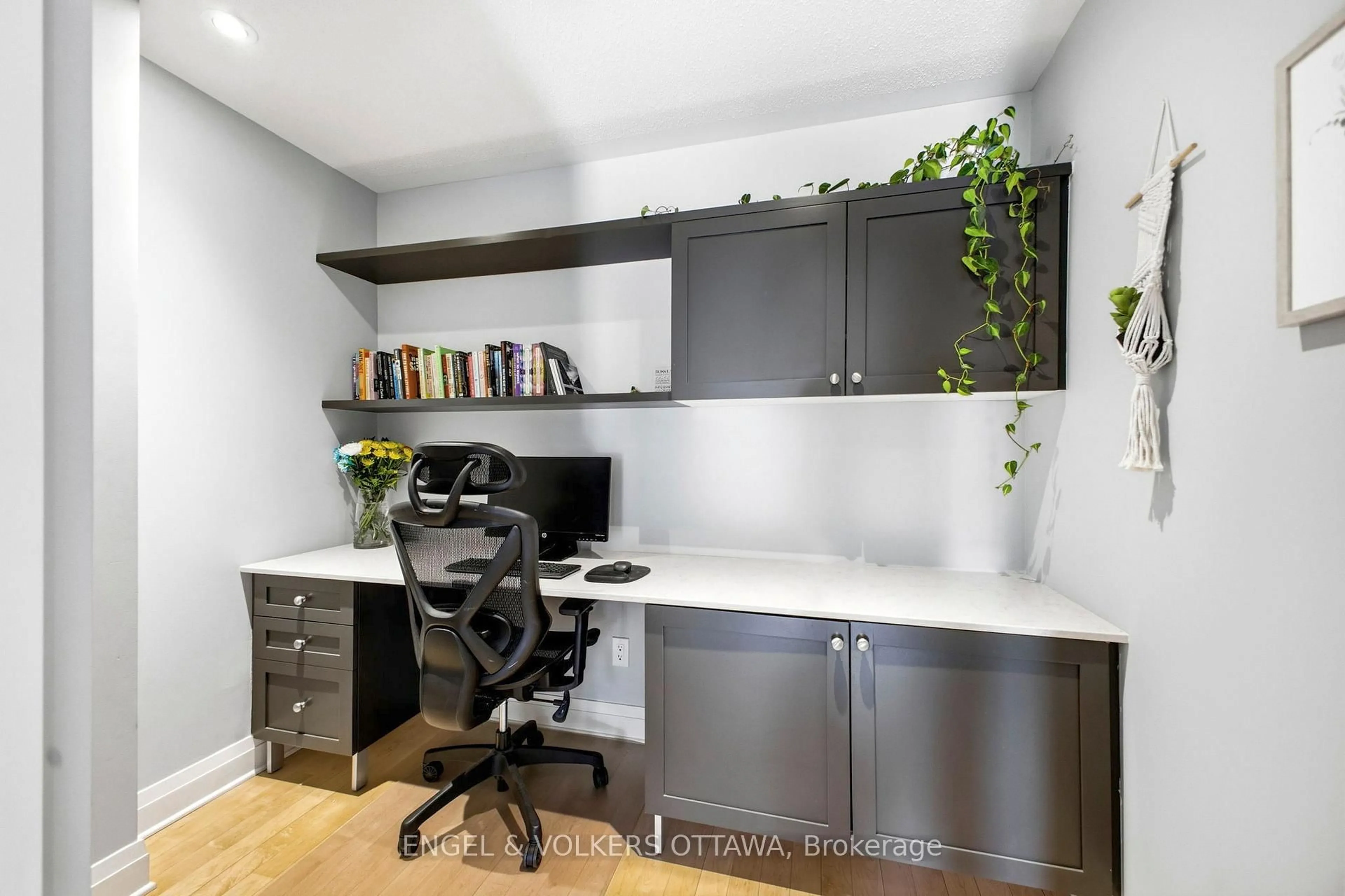 A pic of a room for 122 Nutting Cres, Ottawa Ontario K4M 0C3