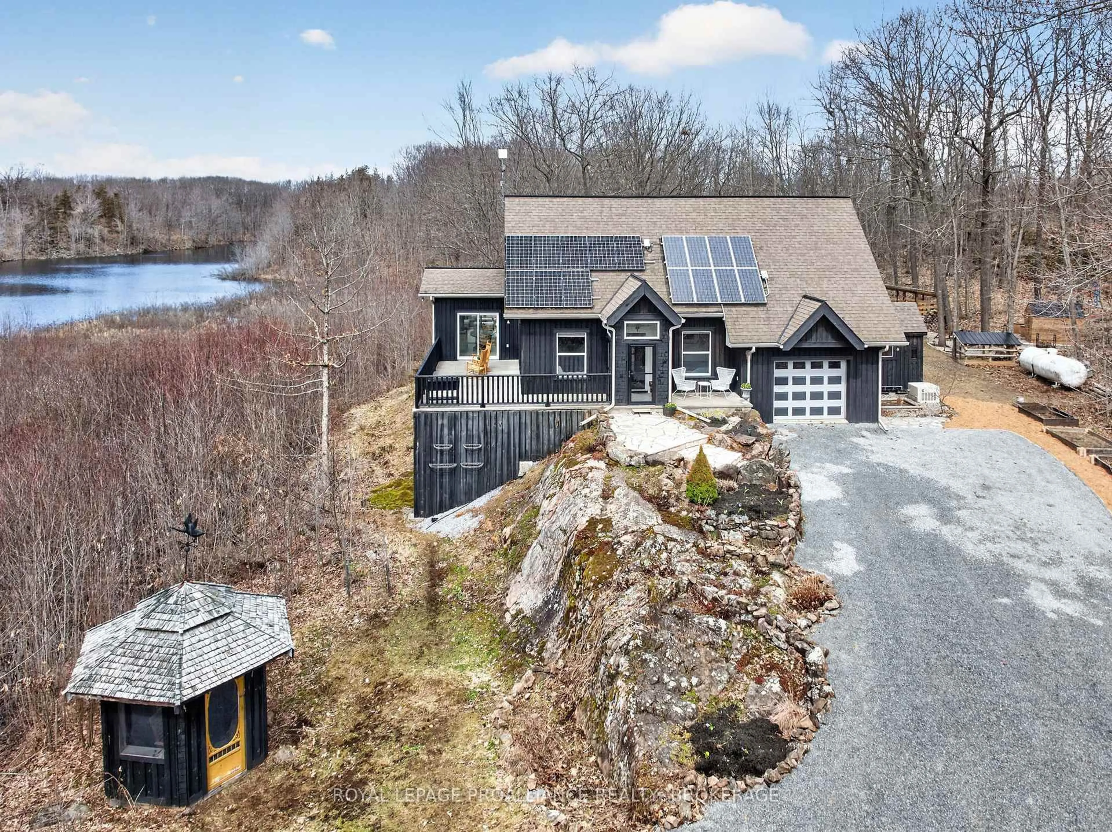 A pic from outside/outdoor area/front of a property/back of a property/a pic from drone, water/lake/river/ocean view for 5025 North Shore Rd, Perth Road Ontario K0H 2L0