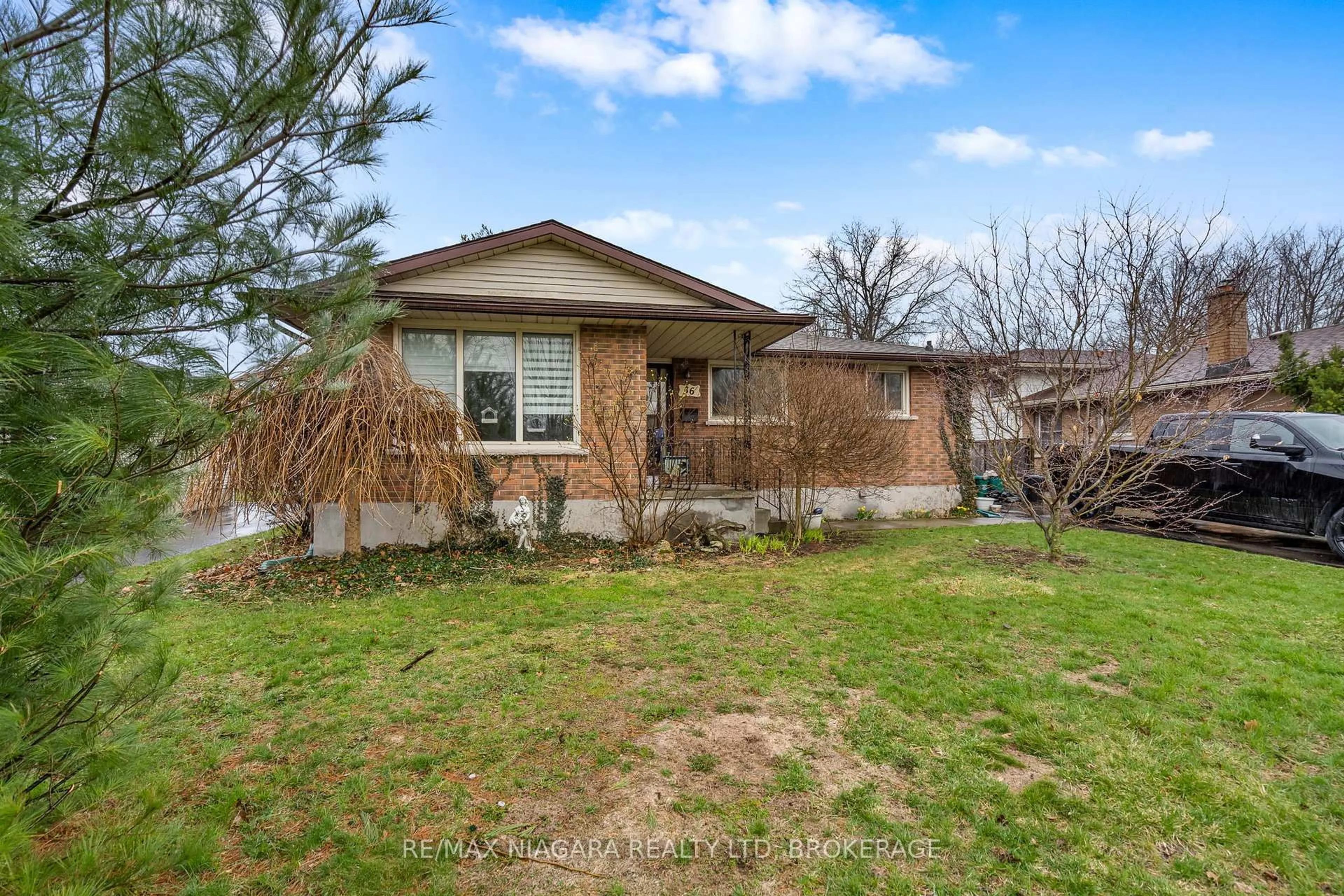 Home with brick exterior material, street for 56 Royal Oak Dr, Welland Ontario L3C 5V9