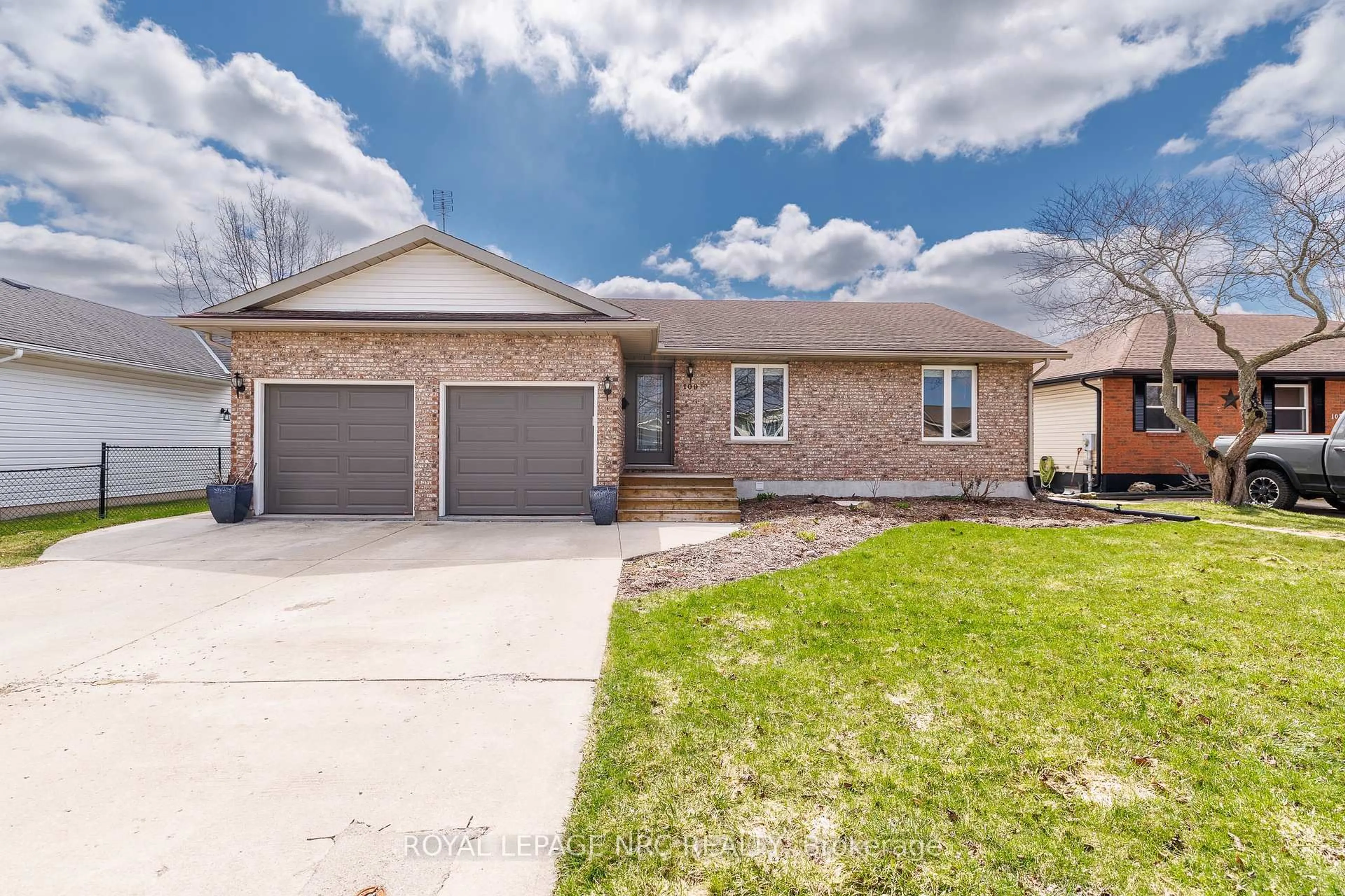 Home with brick exterior material, street for 109 Calla Terr, Welland Ontario L3C 7C2