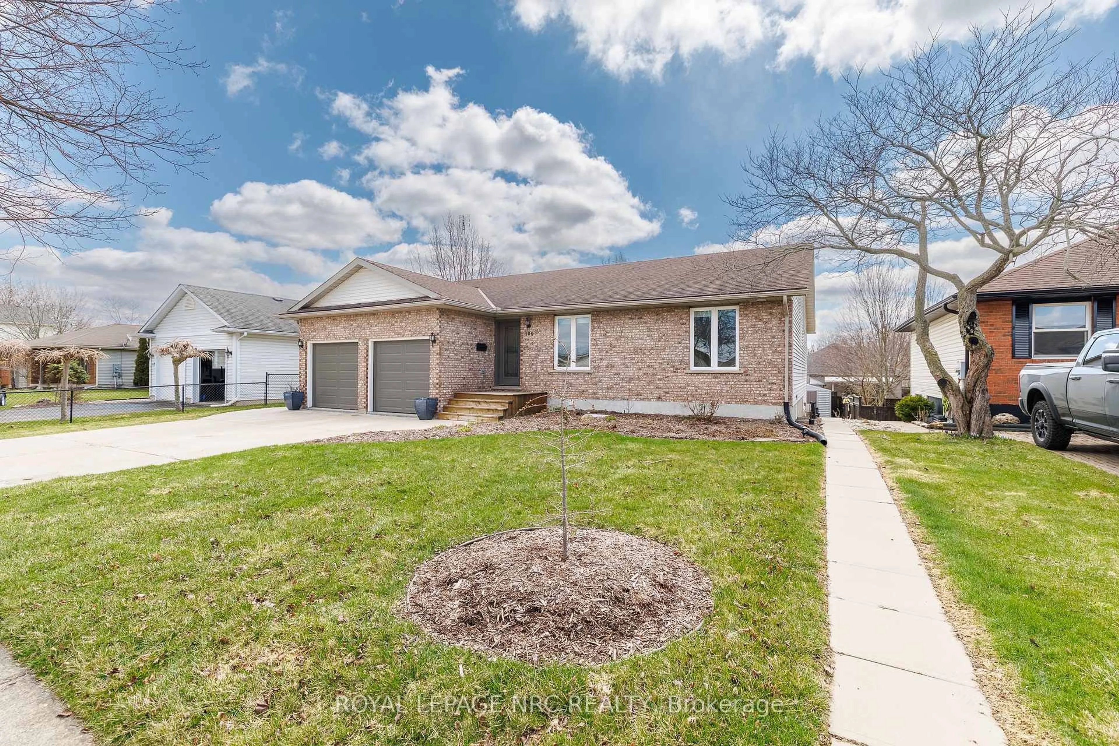 Home with brick exterior material, street for 109 Calla Terr, Welland Ontario L3C 7C2