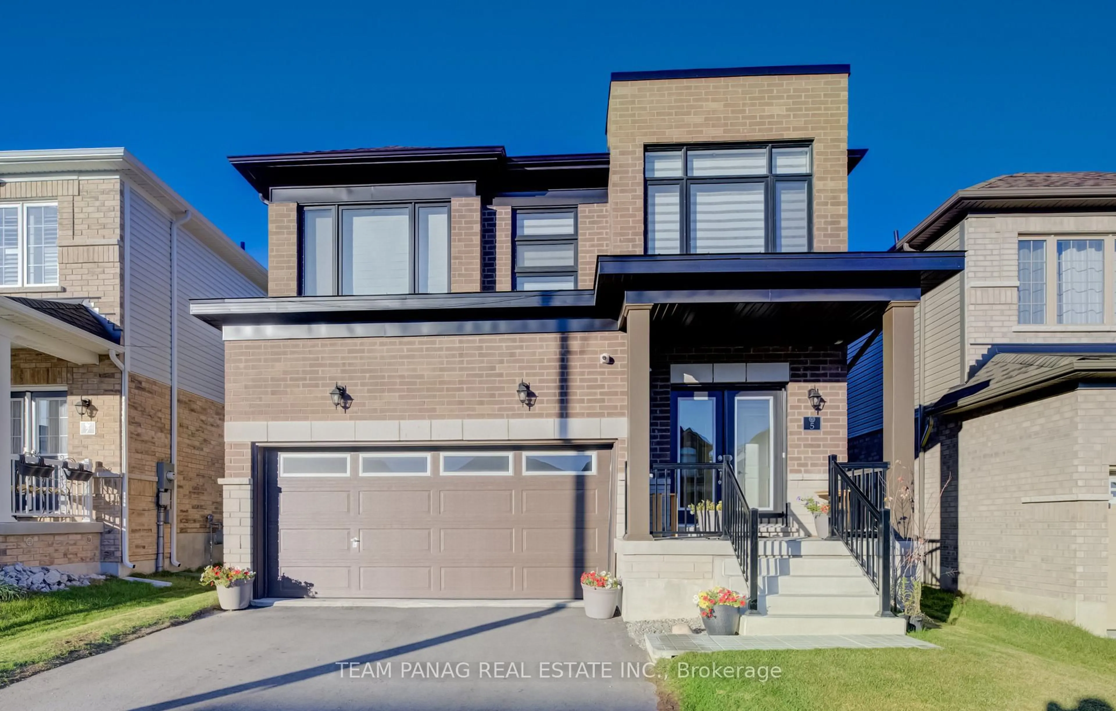 Home with brick exterior material, street for 5 Heming St, Brant Ontario N3L 0M5