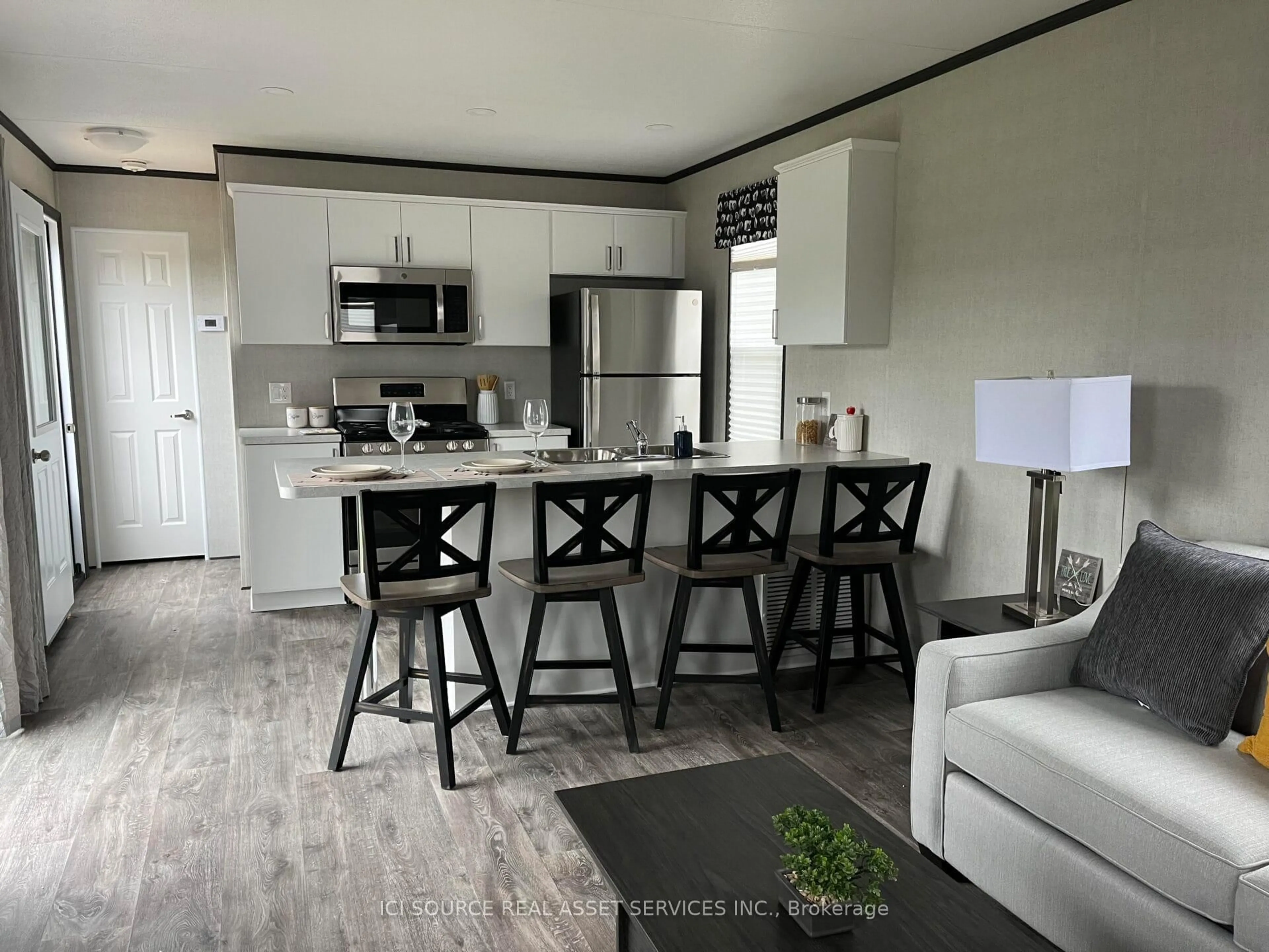 Open concept kitchen, unknown for 1047 Bonnie Lake Camp Rd #LKR026, Bracebridge Ontario P1L 1W9
