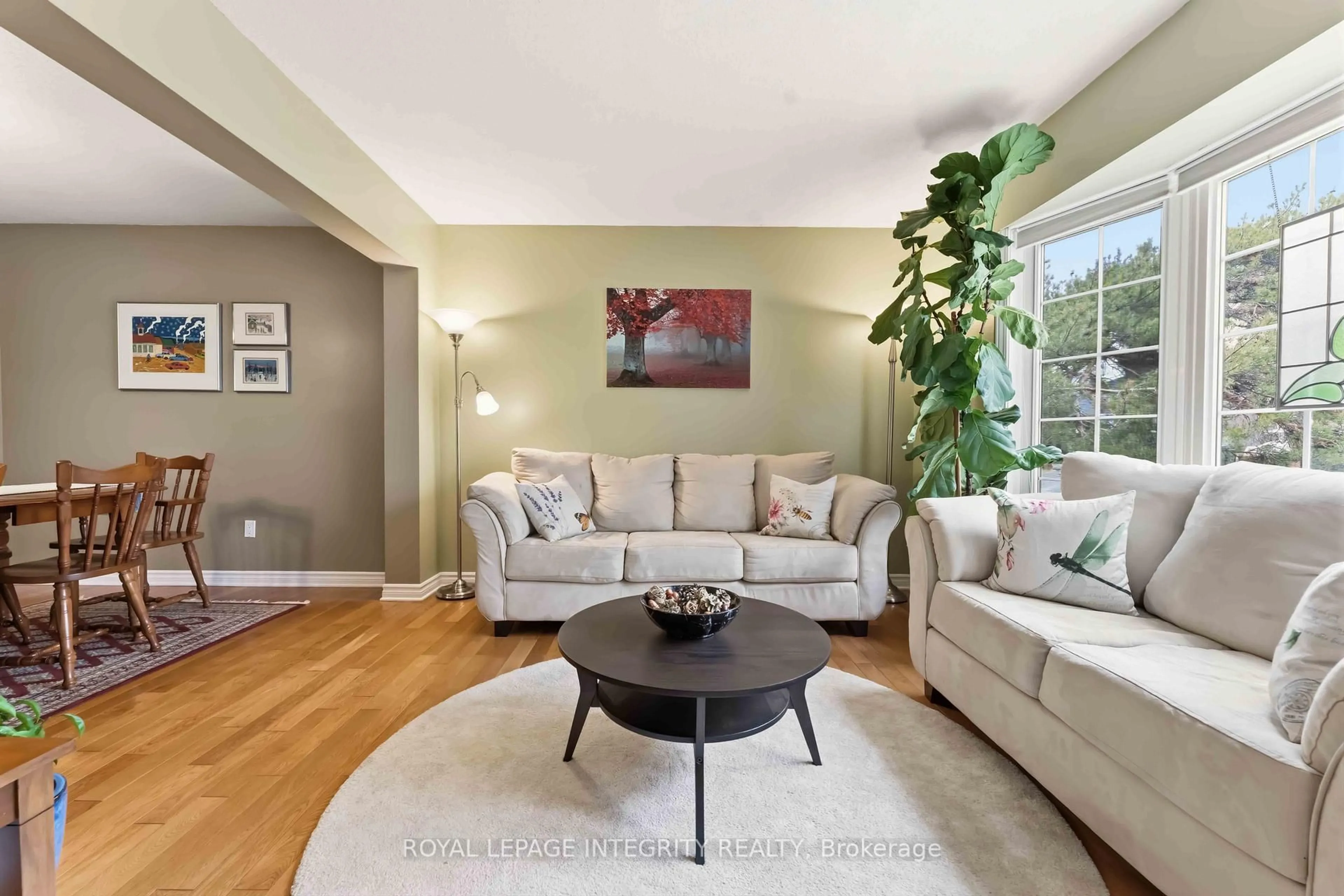 Living room with furniture, unknown for 30 Longden Pl, Ottawa Ontario K2M 1V2