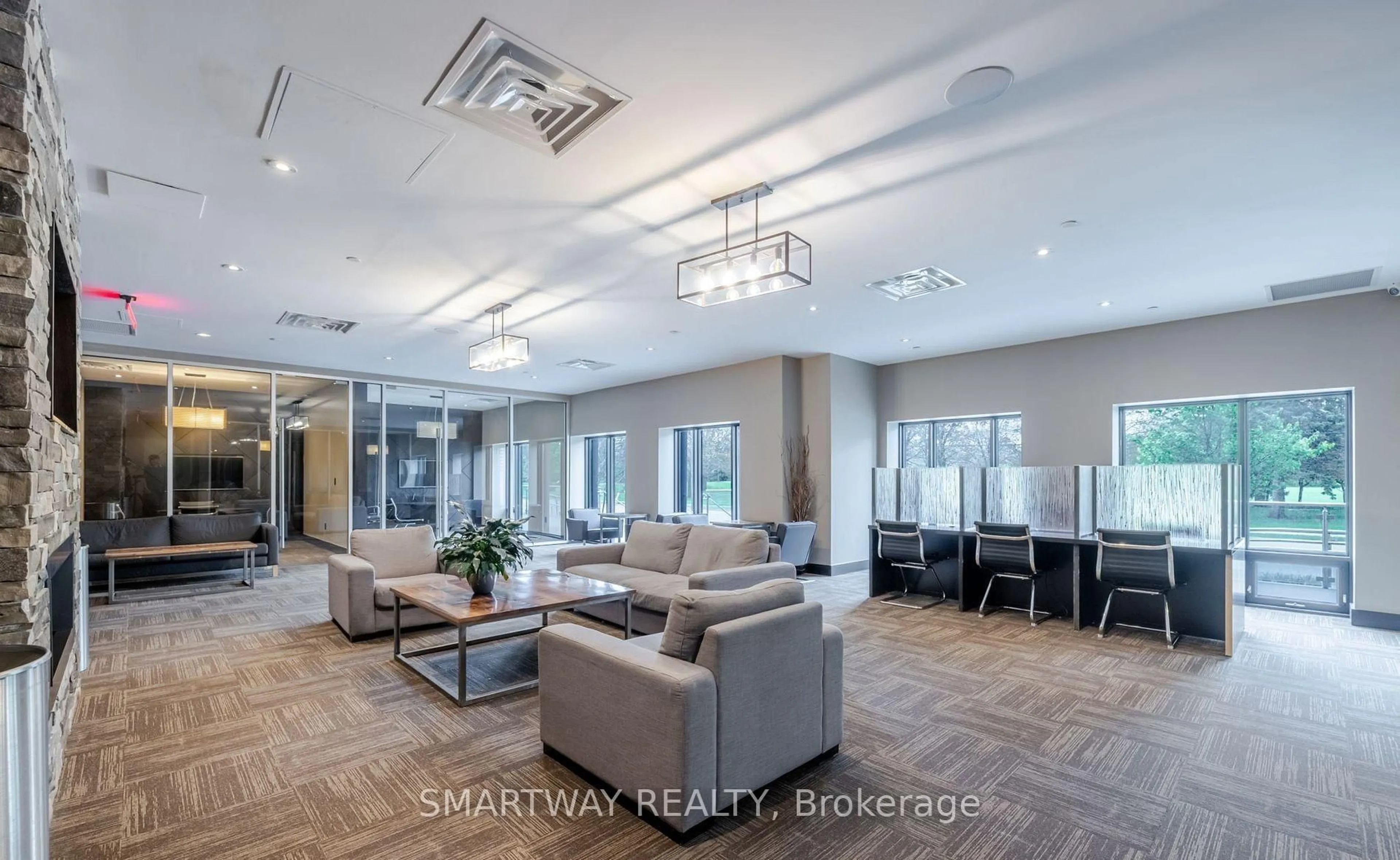 Unknown for 1235 Richmond St #913, London East Ontario N6A 0C1