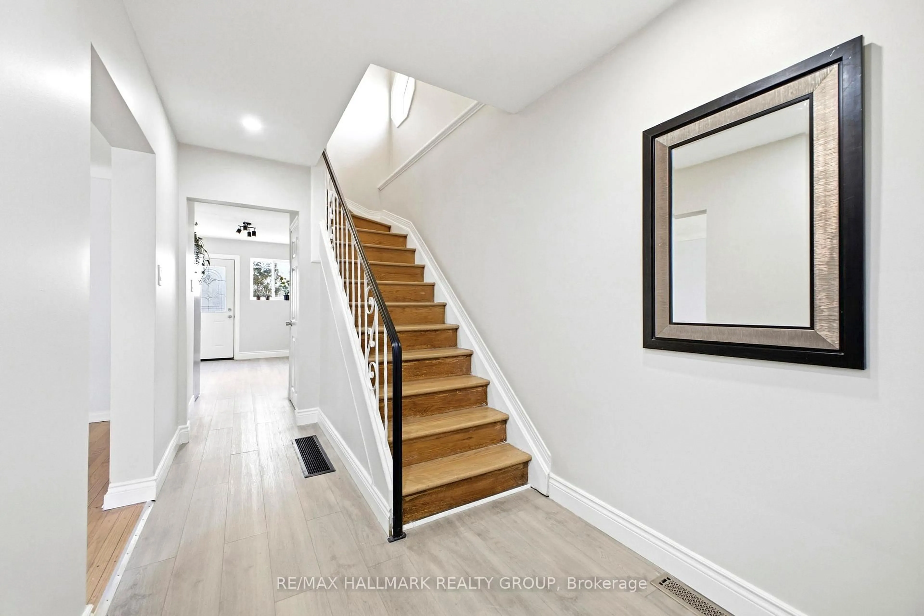 Unknown for 1763 BASELINE Rd, Ottawa Ontario K2C 0C1