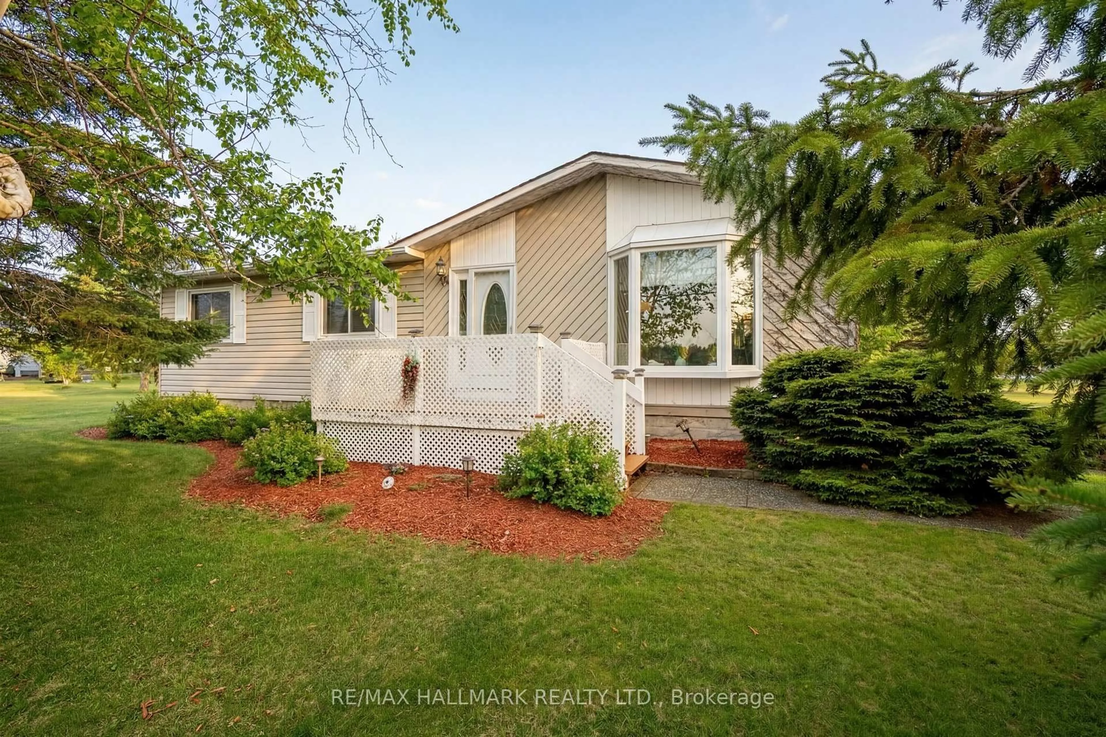 Home with vinyl exterior material, unknown for 6 Seymour St, Havelock-Belmont-Methuen Ontario K0L 1Z0