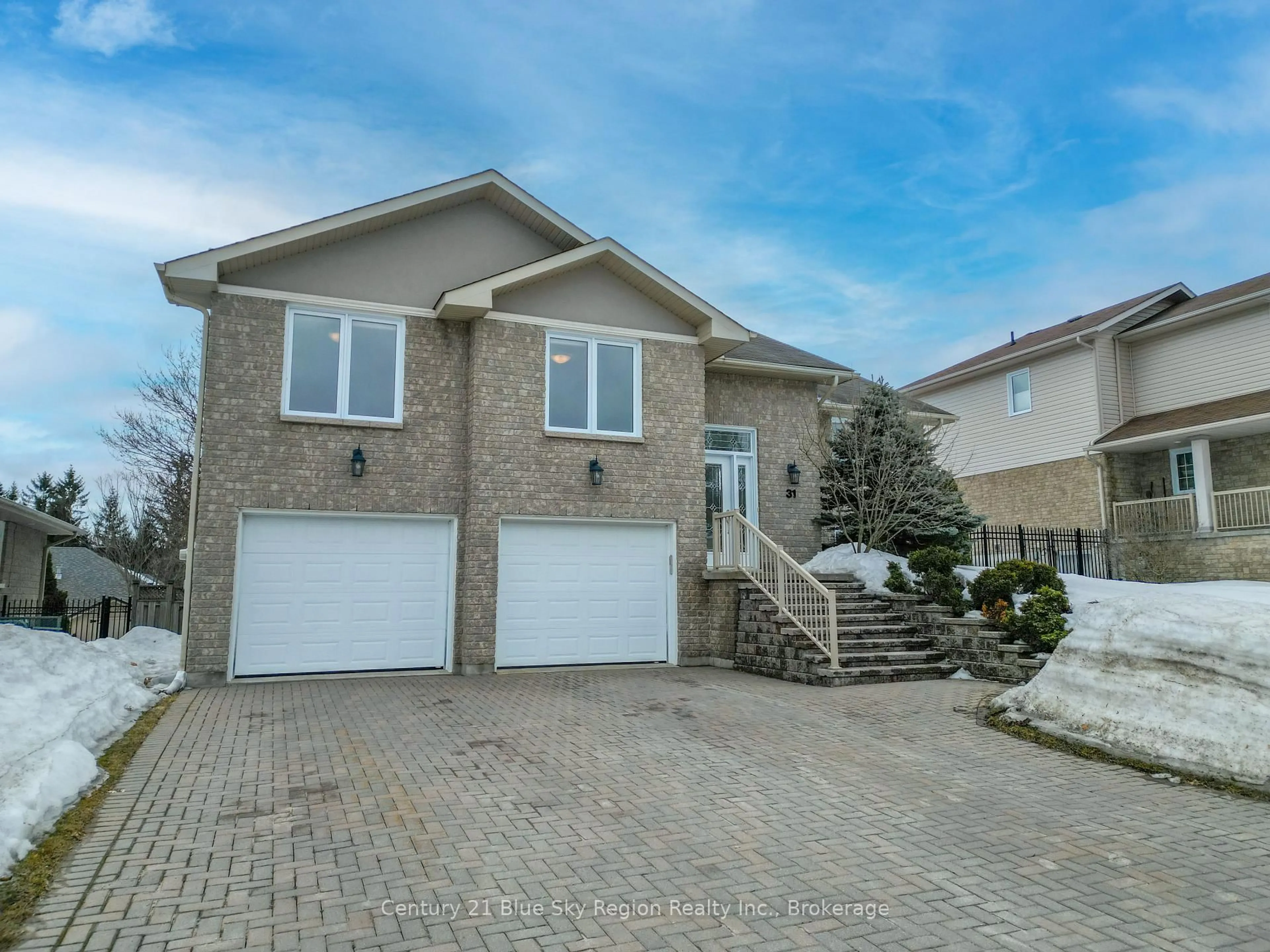 Unknown for 31 Vermont Cres, North Bay Ontario P1C 1L5