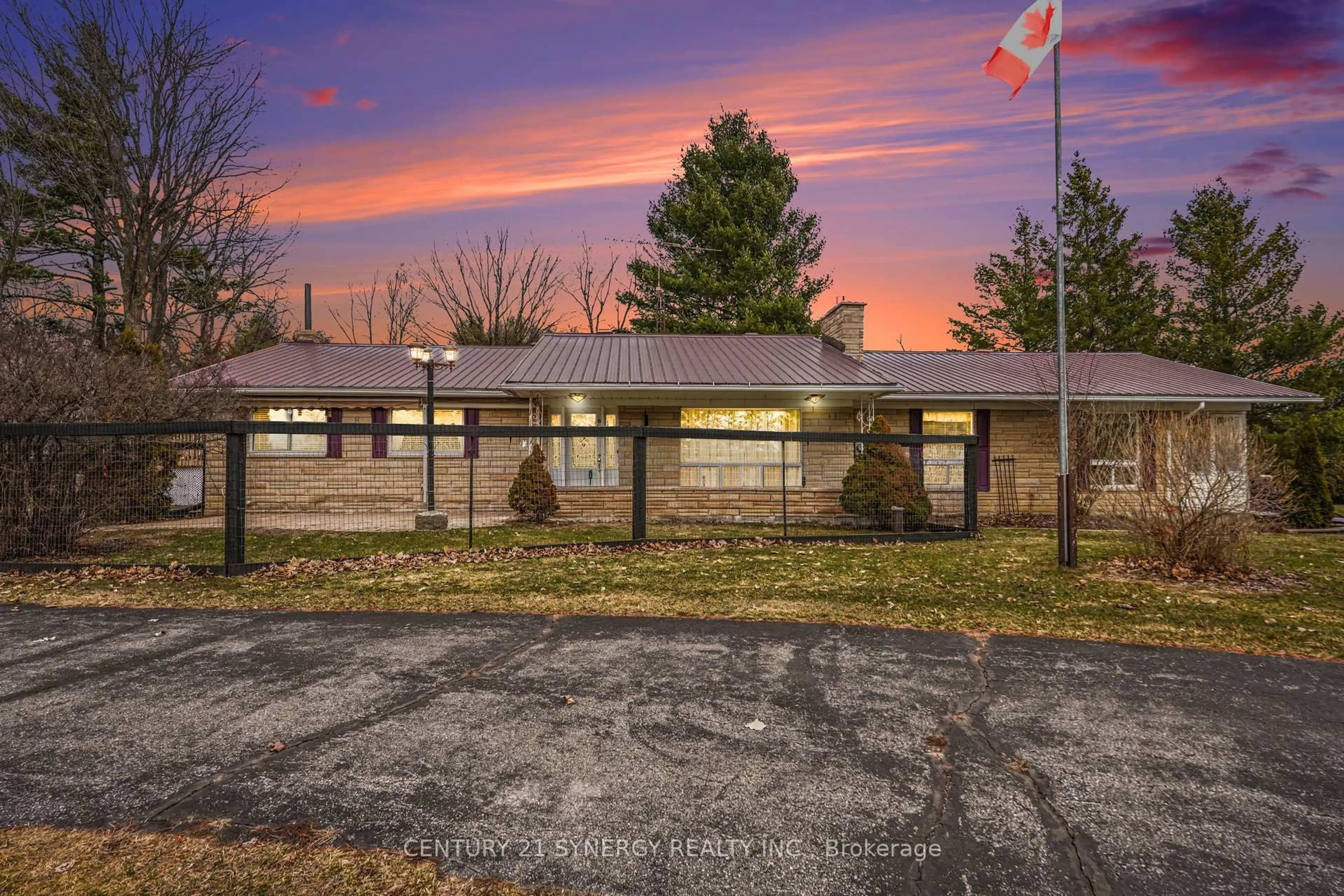 Unknown for 220 Highfield Cres, Carleton Place Ontario K7C 3P2