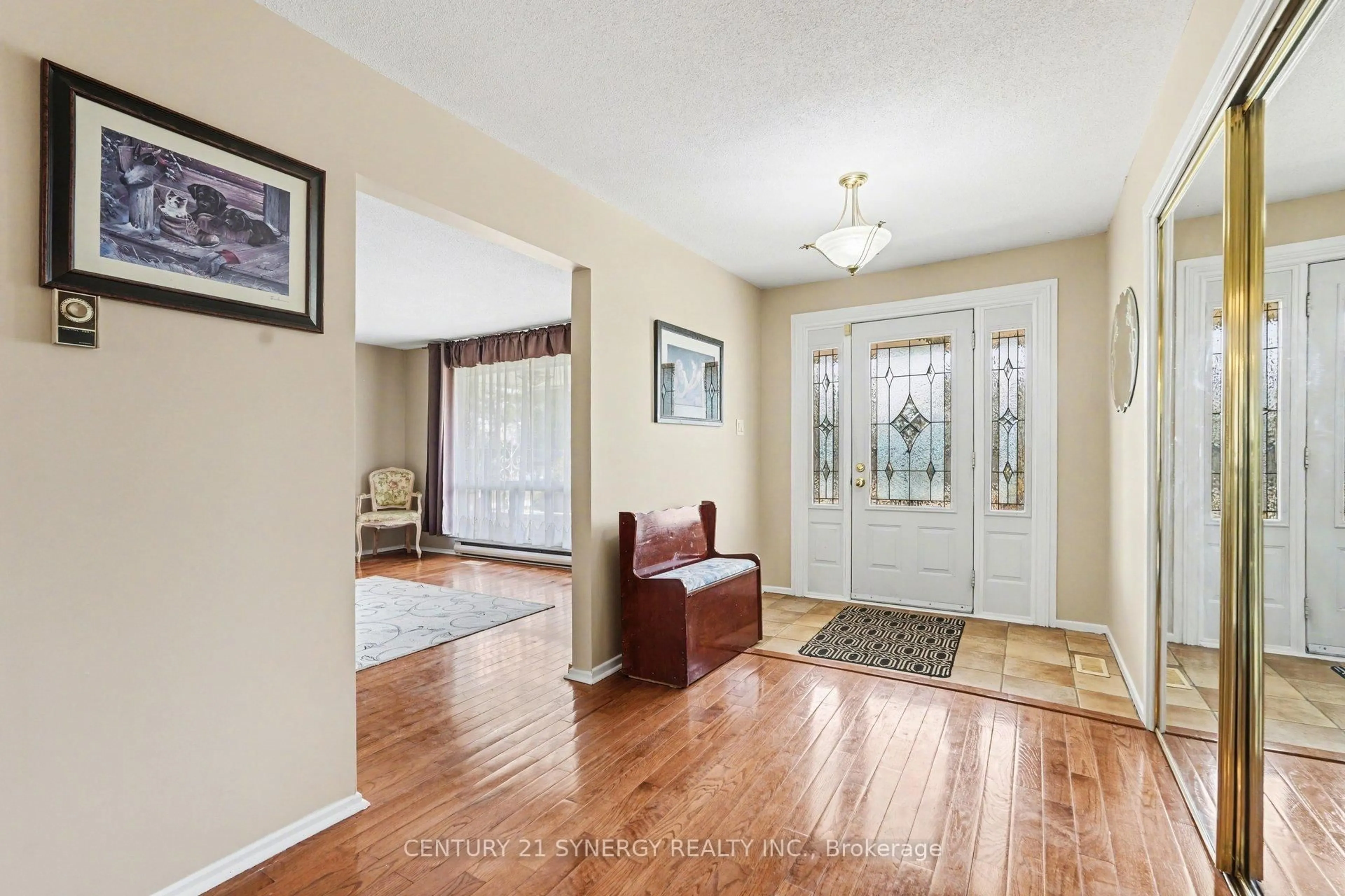 Indoor entryway for 220 Highfield Cres, Carleton Place Ontario K7C 3P2