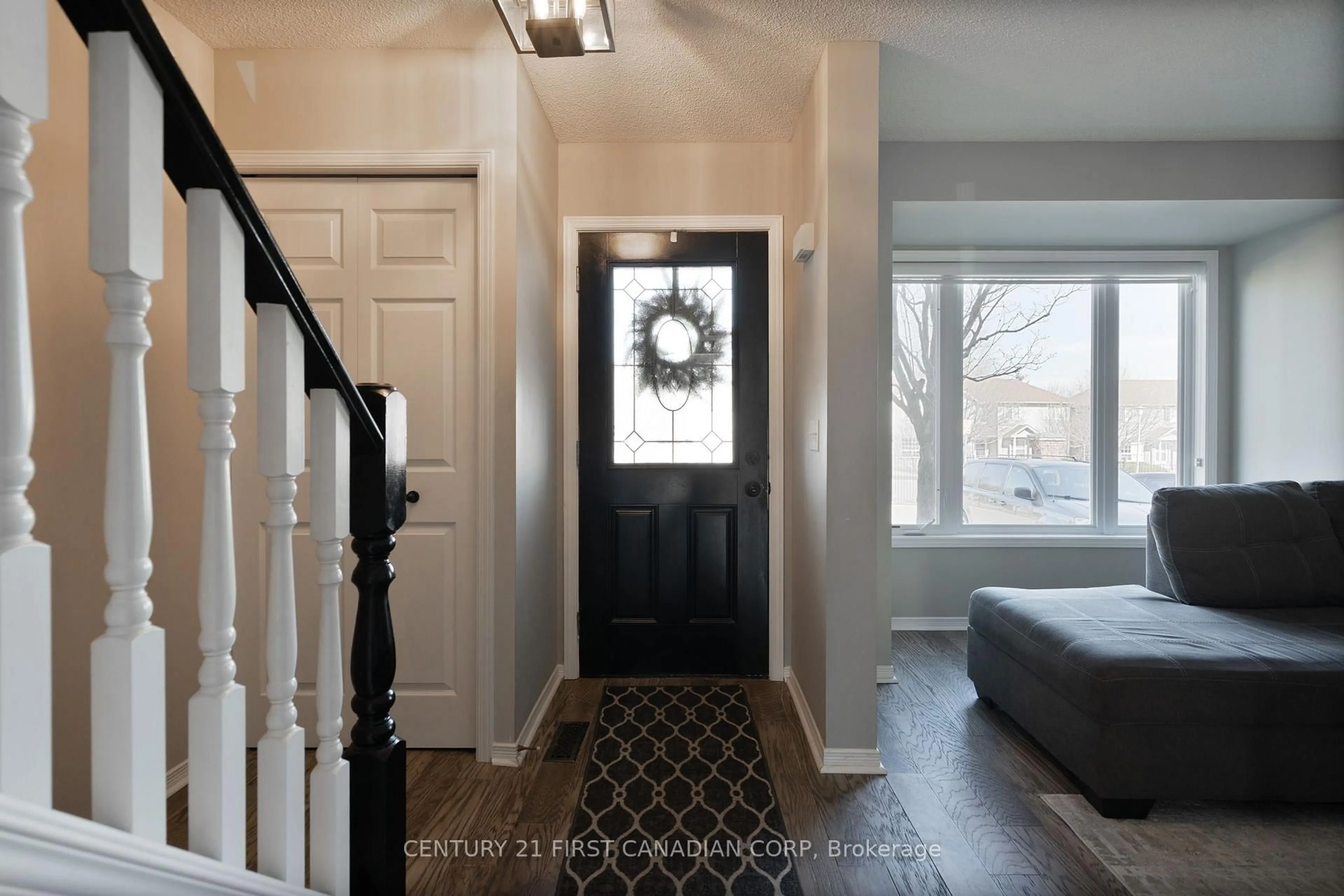 Indoor entryway for 1320 Savannah Dr #34, London North Ontario N5X 0B7