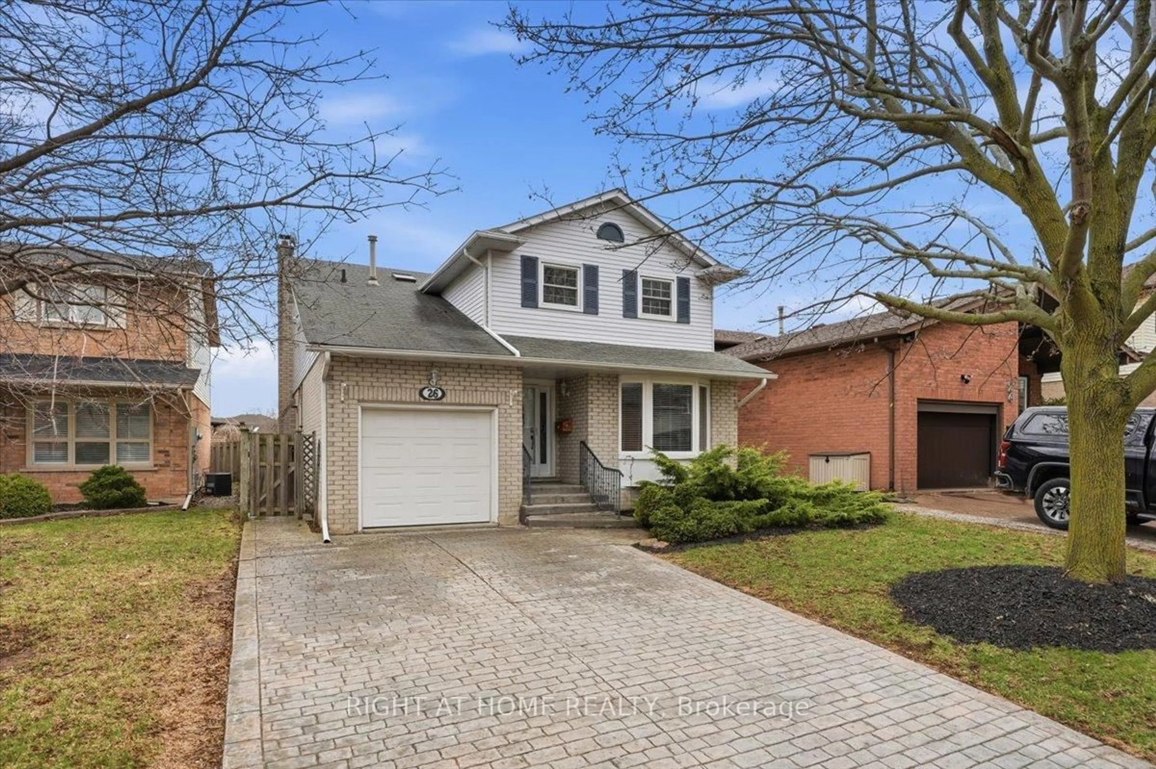 Home with brick exterior material, street for 26 Ellington Ave, Hamilton Ontario L8E 4E9