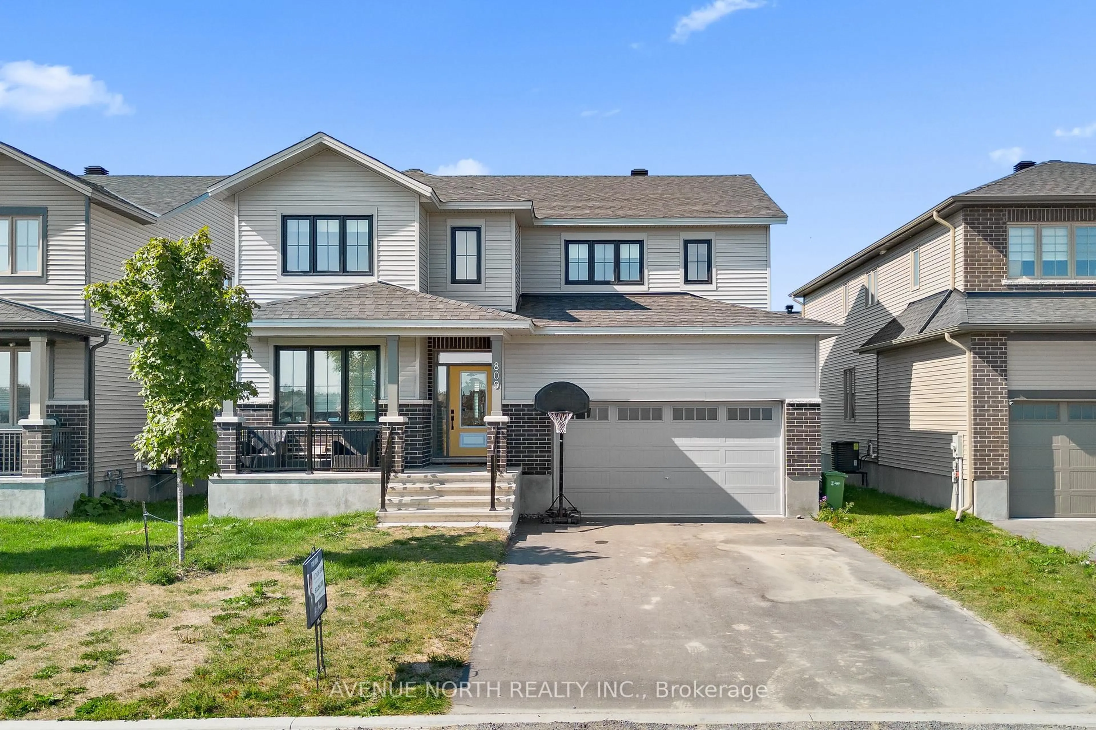 Unknown for 809 GAMBLE Dr, Russell Ontario K4R 0G6