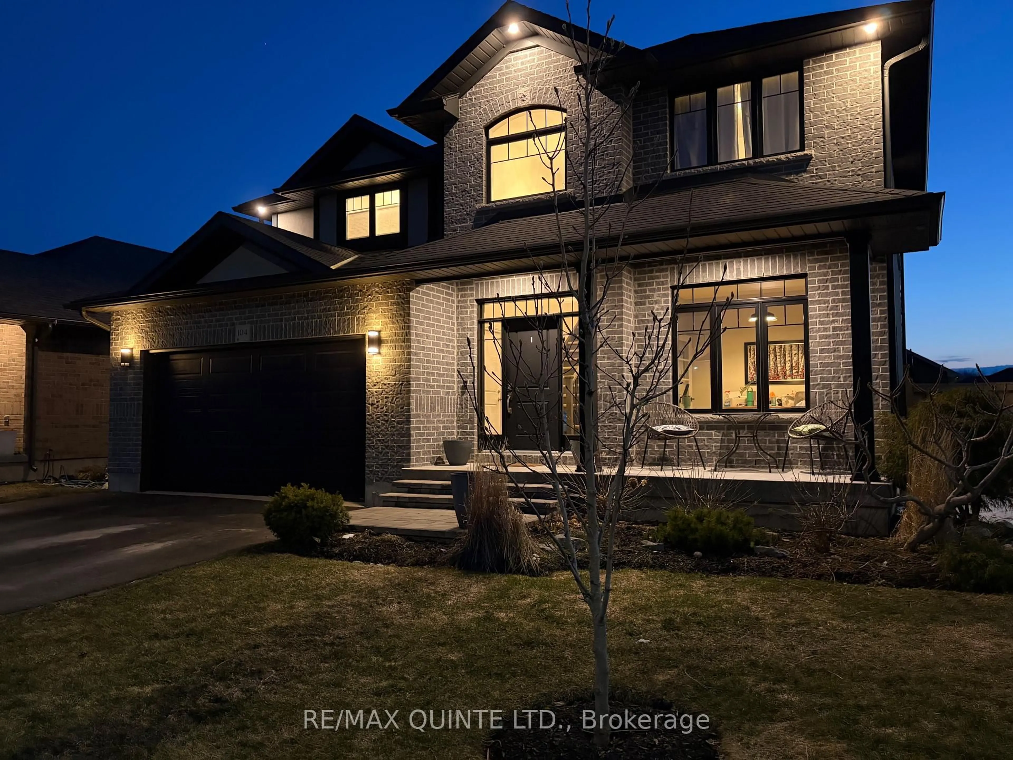 Home with brick exterior material, street for 104 Hampton Ridge Dr, Belleville Ontario K8N 0E6