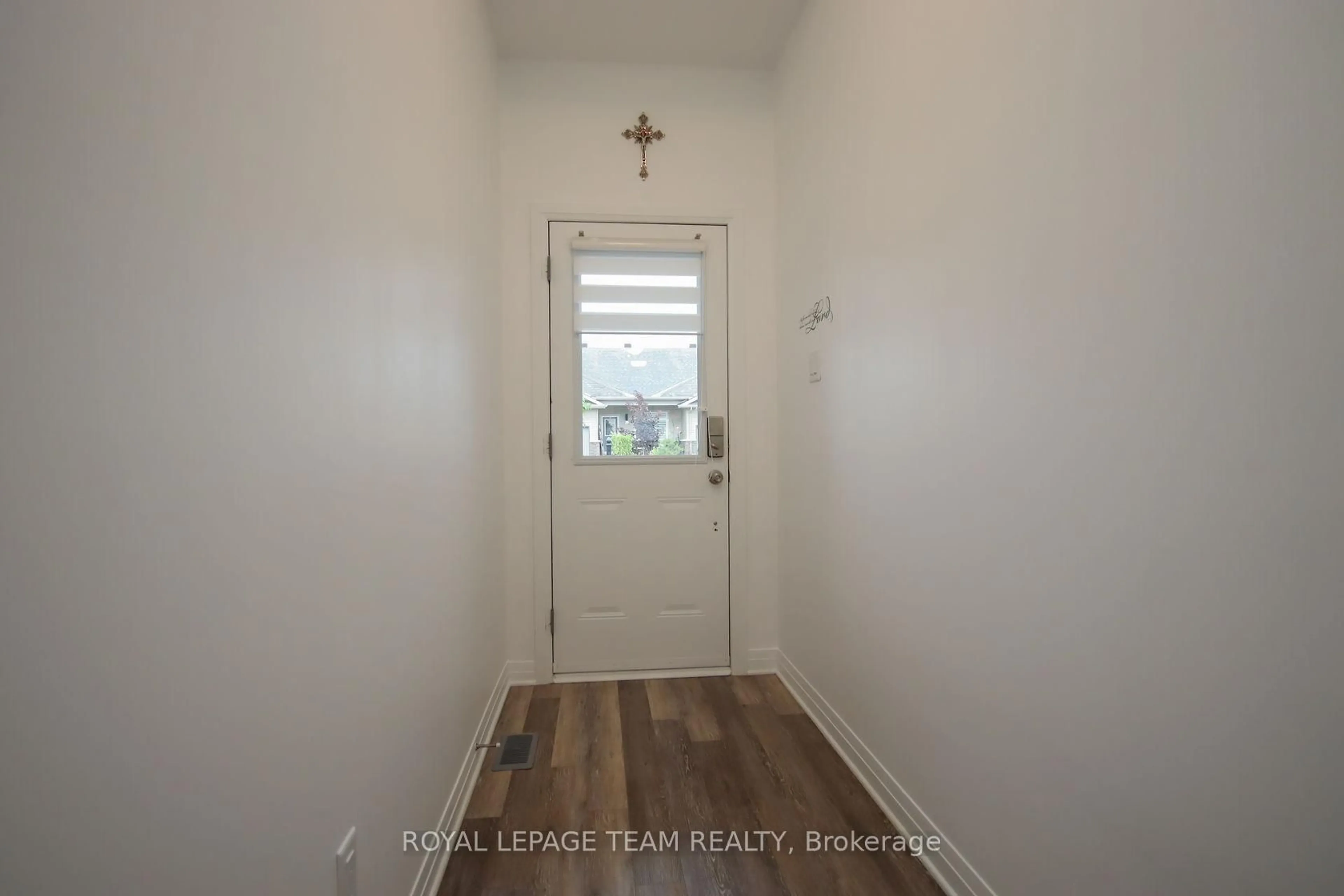 Indoor entryway for 38 Mona Mcbride Dr, Arnprior Ontario K7S 0C6