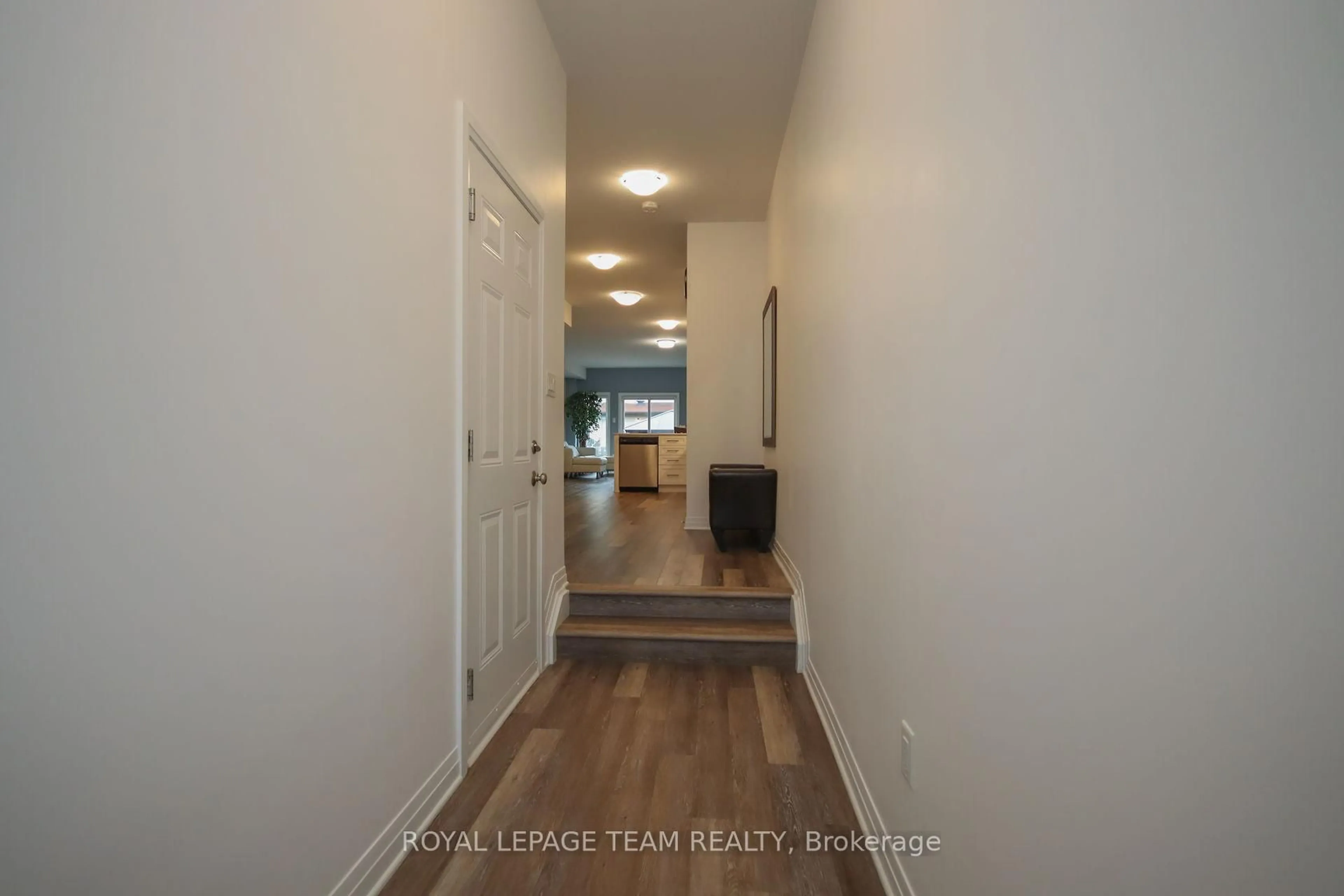 Indoor entryway for 38 Mona Mcbride Dr, Arnprior Ontario K7S 0C6