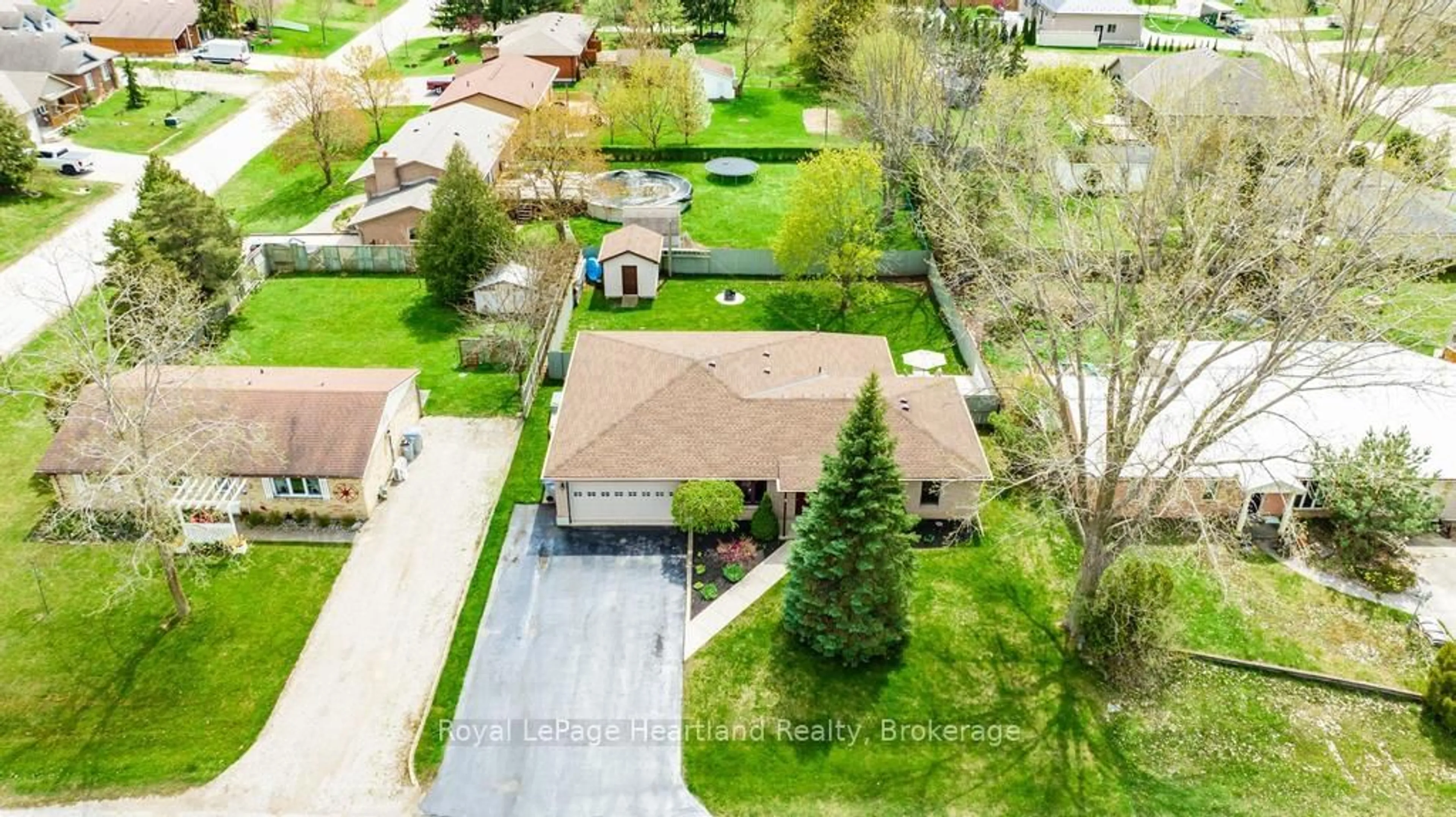 A pic from outside/outdoor area/front of a property/back of a property/a pic from drone, street for 4 Ducharme Cres, Bluewater Ontario N0M 1G0