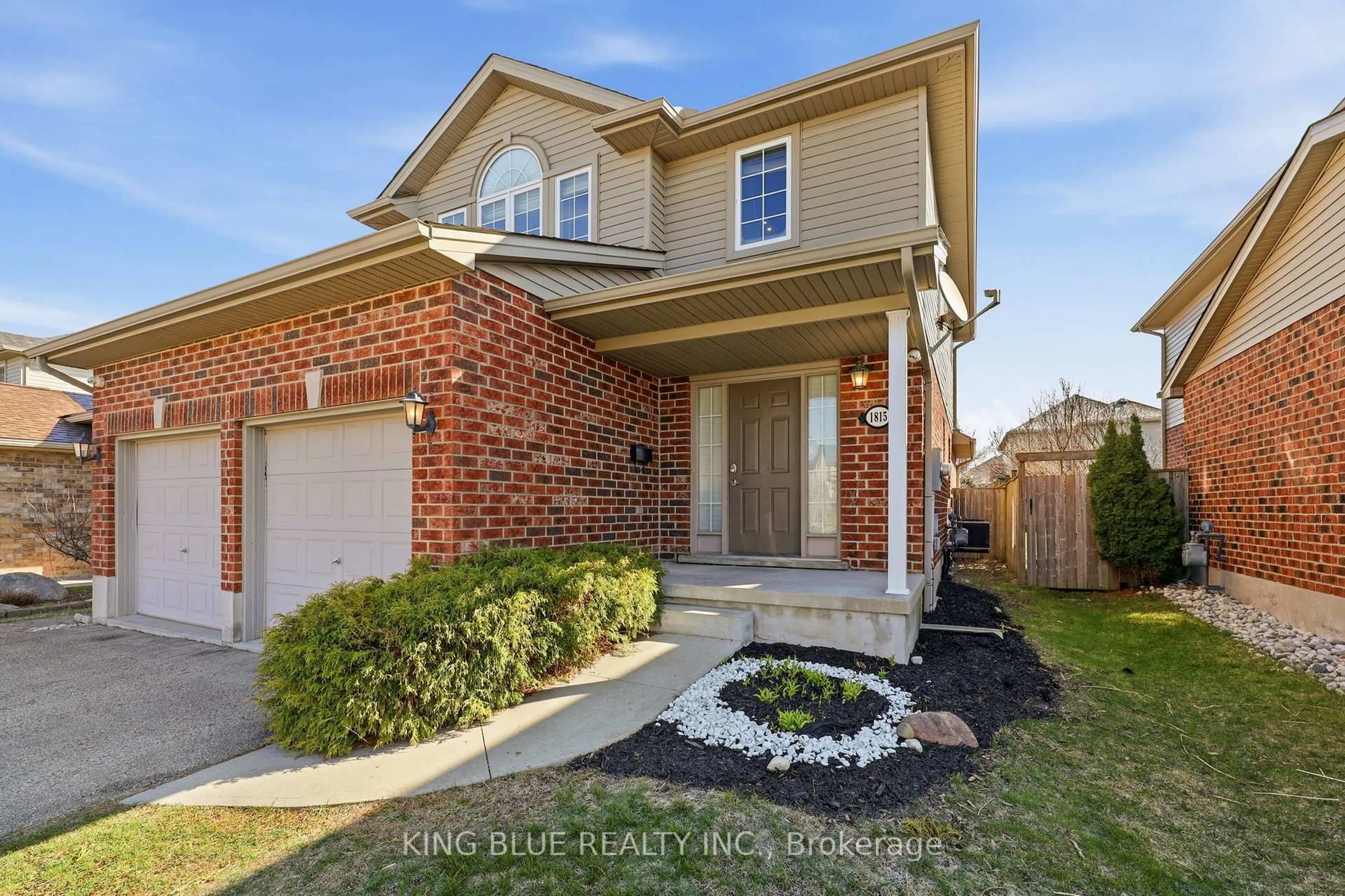 Home with brick exterior material, street for 1815 BAYSWATER Cres, London North Ontario N6G 5N1