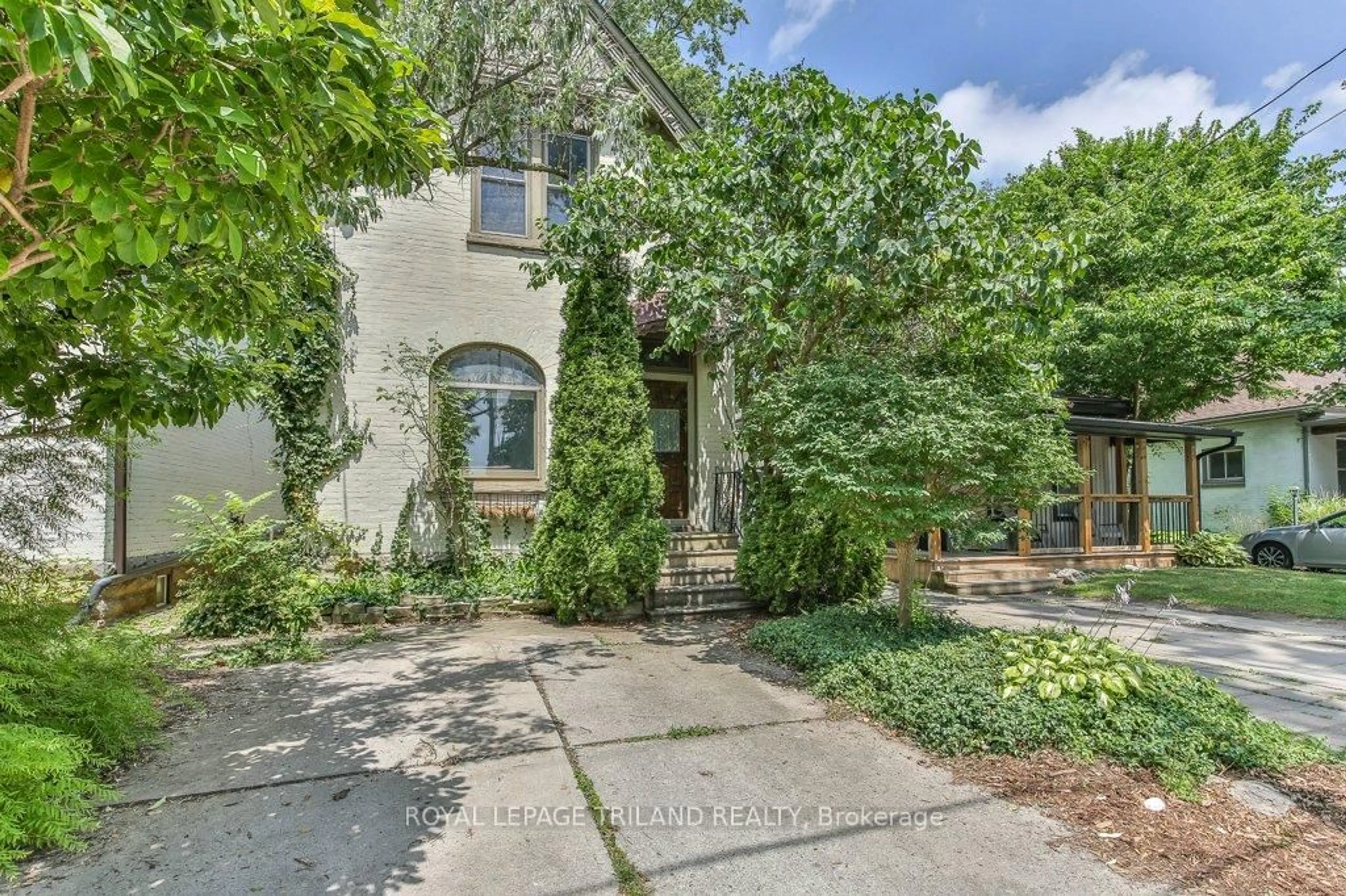 Unknown for 38 BYRON Ave, London South Ontario N6C 1C5