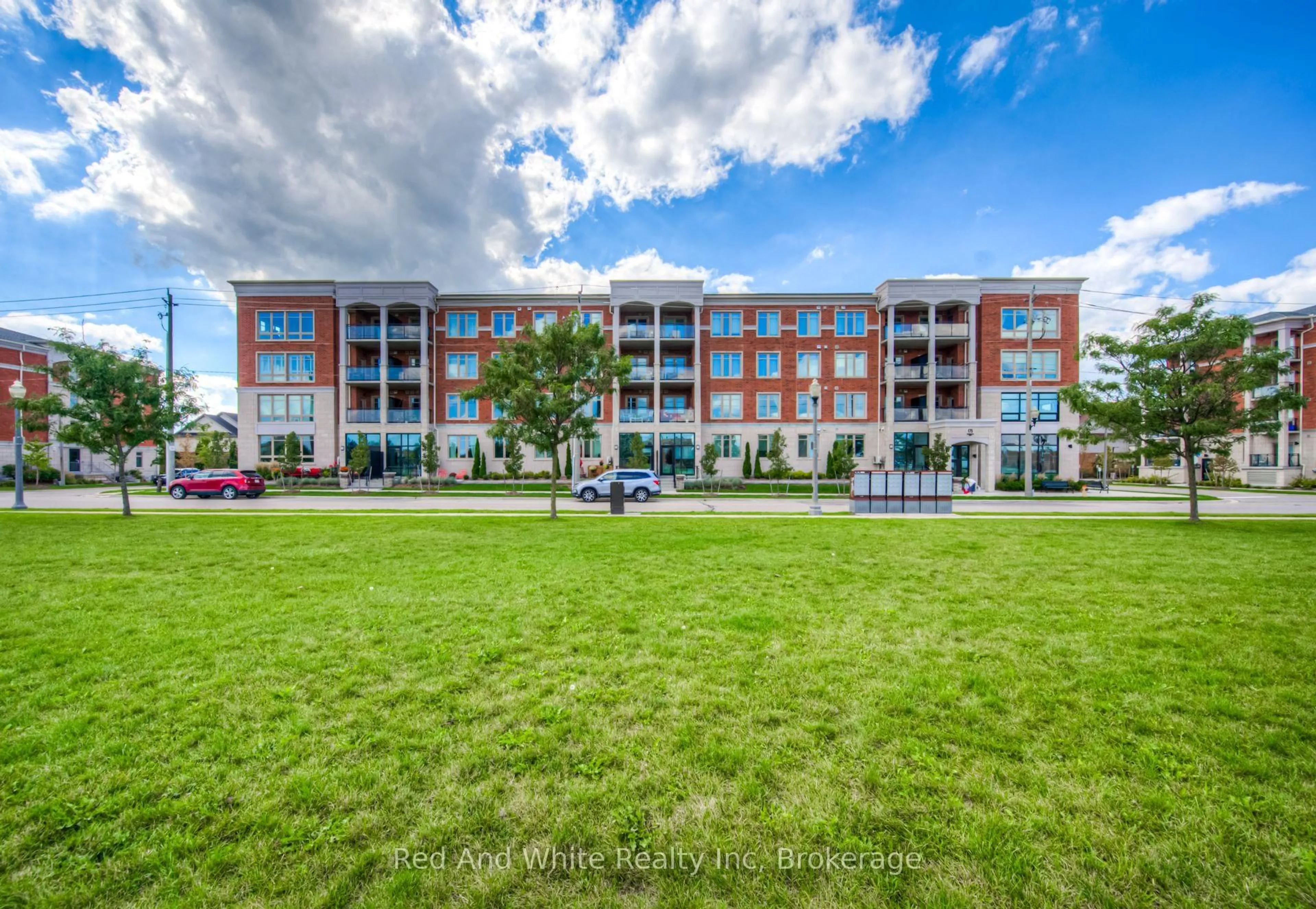 A pic from outside/outdoor area/front of a property/back of a property/a pic from drone, building for 175 Commonwealth St #407, Kitchener Ontario N2E 0H4