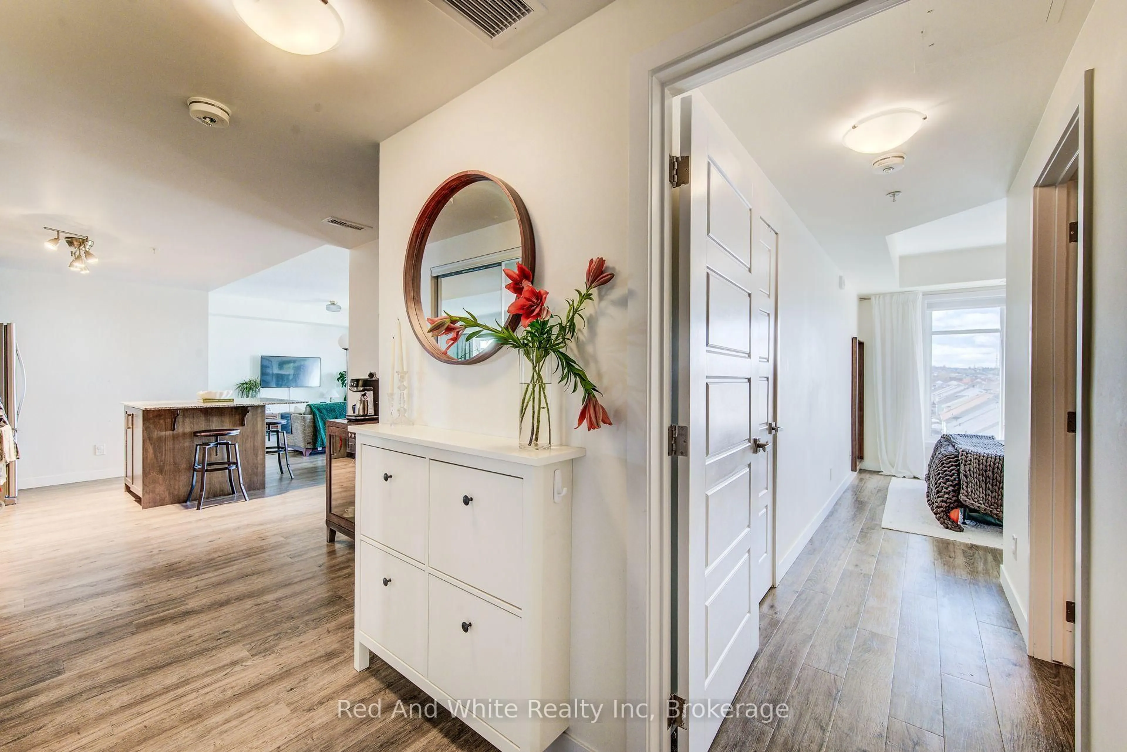 Indoor entryway for 175 Commonwealth St #407, Kitchener Ontario N2E 0H4