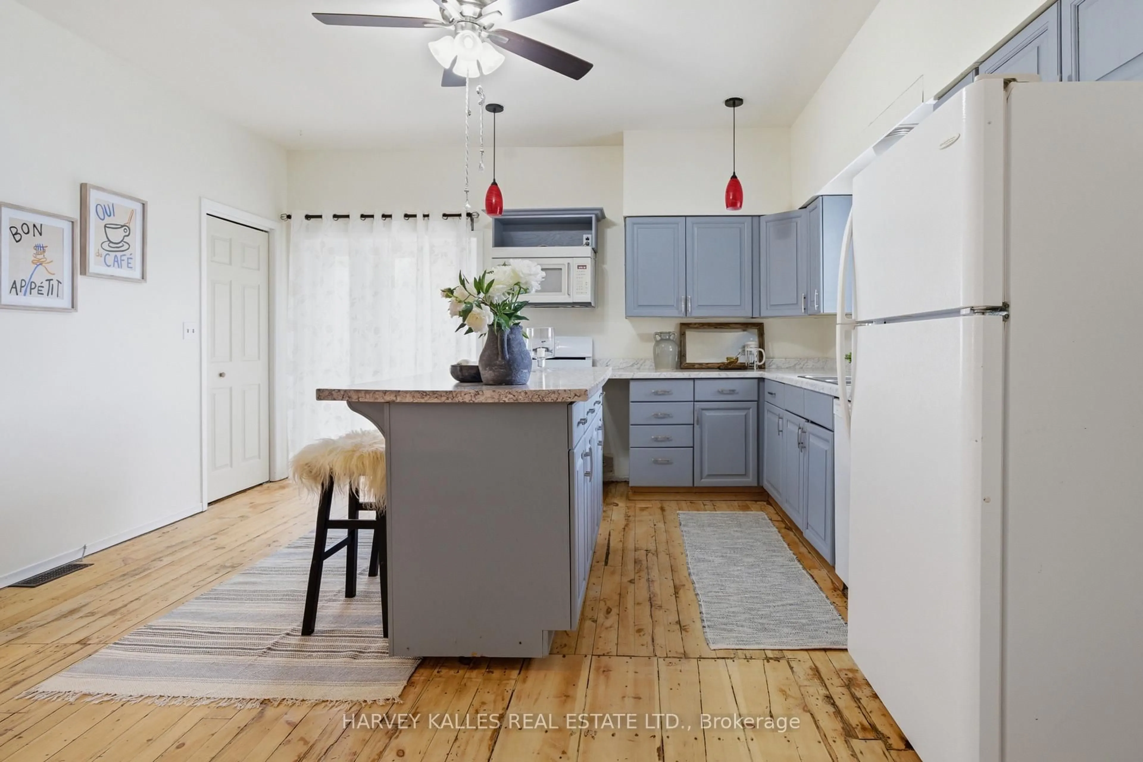 Open concept kitchen, unknown for 46 Banta Rd, Trent Hills Ontario K0K 3K0