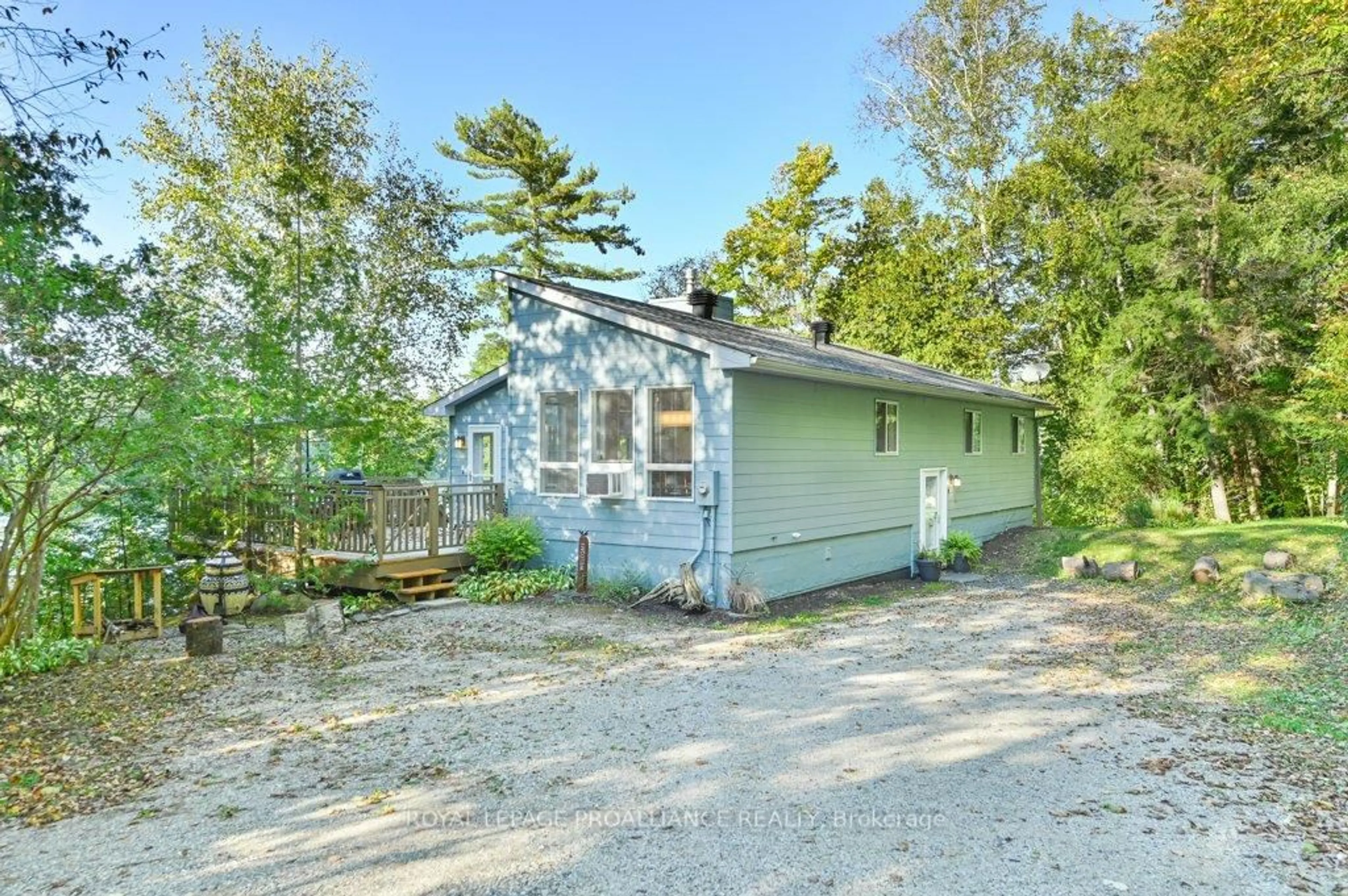 Shed for 1018C Leisure Lane, Cloyne Ontario K0H 1K0