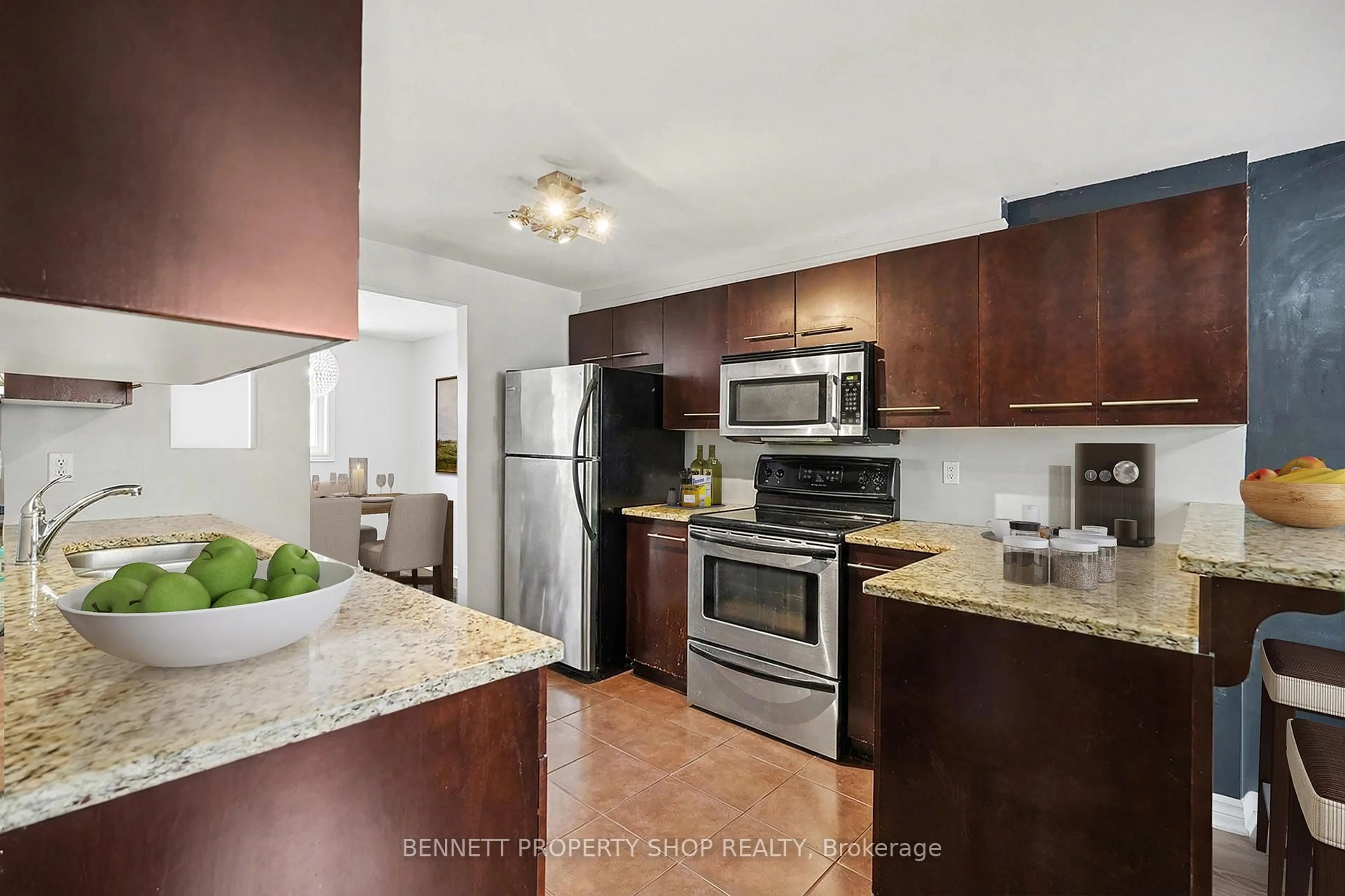 Standard kitchen, ceramic/tile floor for 209 Ridgepark Private #41, Ottawa Ontario K2G 1H1