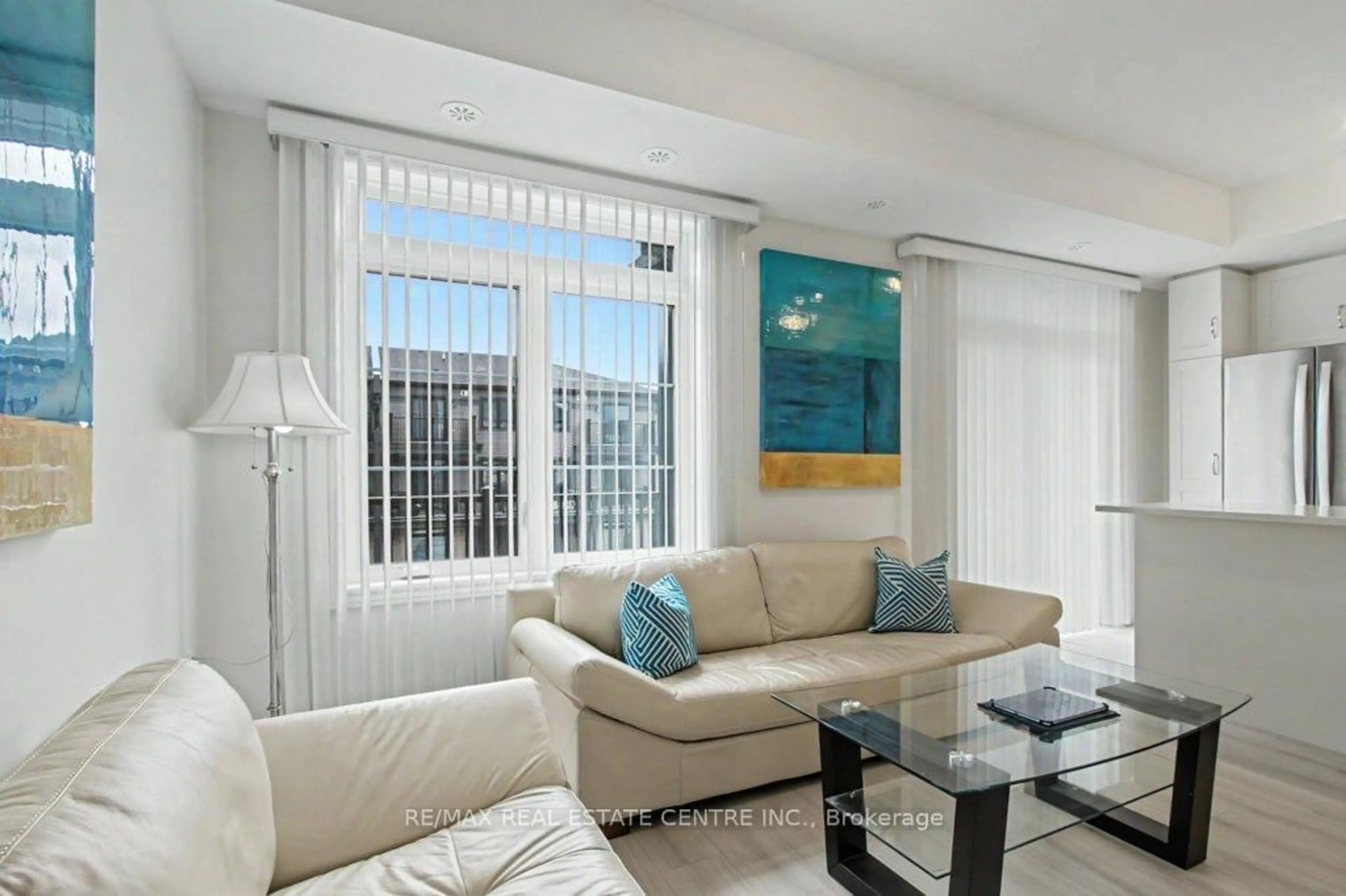 Living room with furniture, unknown for 53 Lomond Lane, Kitchener Ontario N2R 0T6