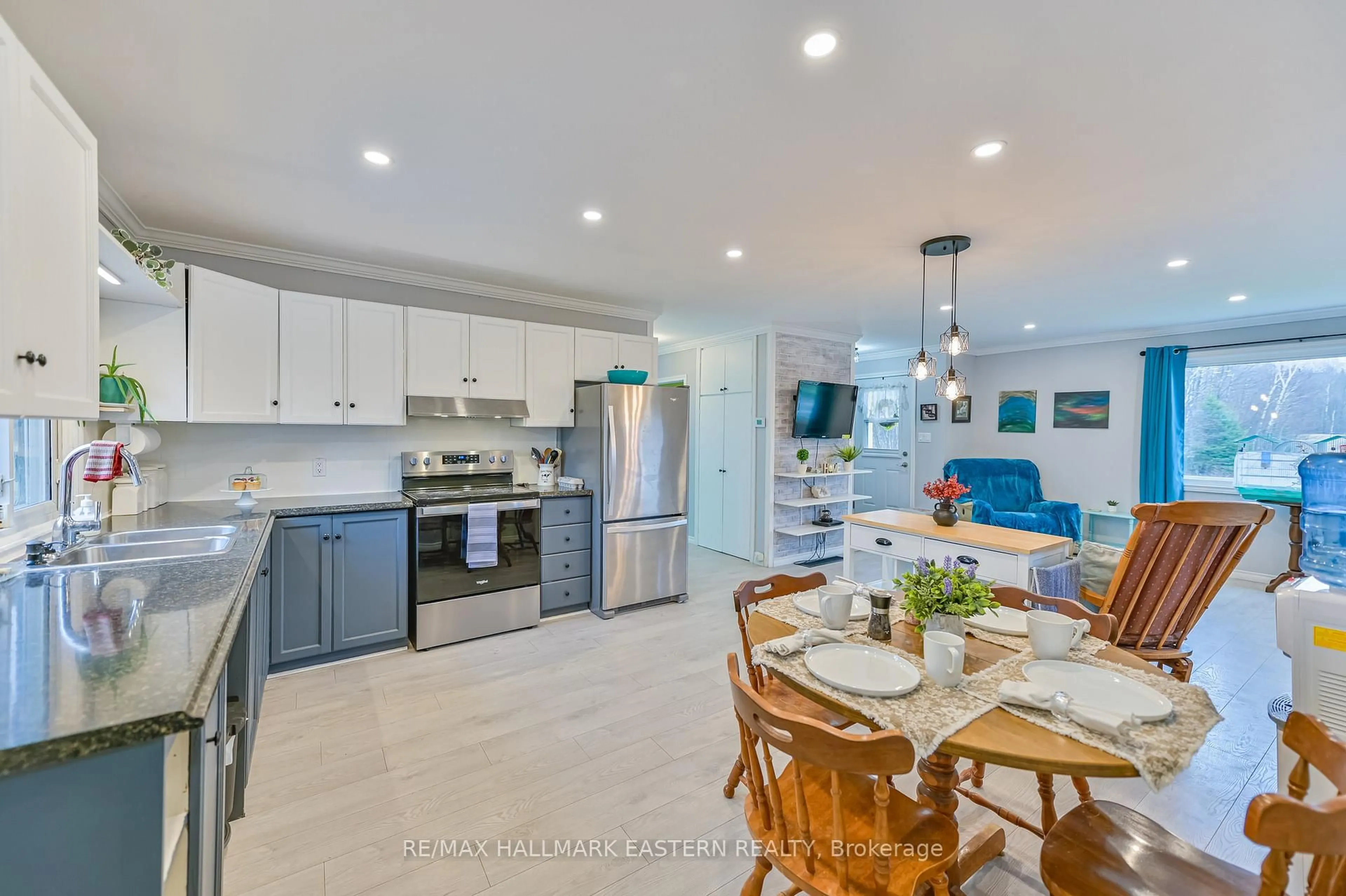 Open concept kitchen, ceramic/tile floor for 1095 Slab St, Madoc Ontario K0K 2K0