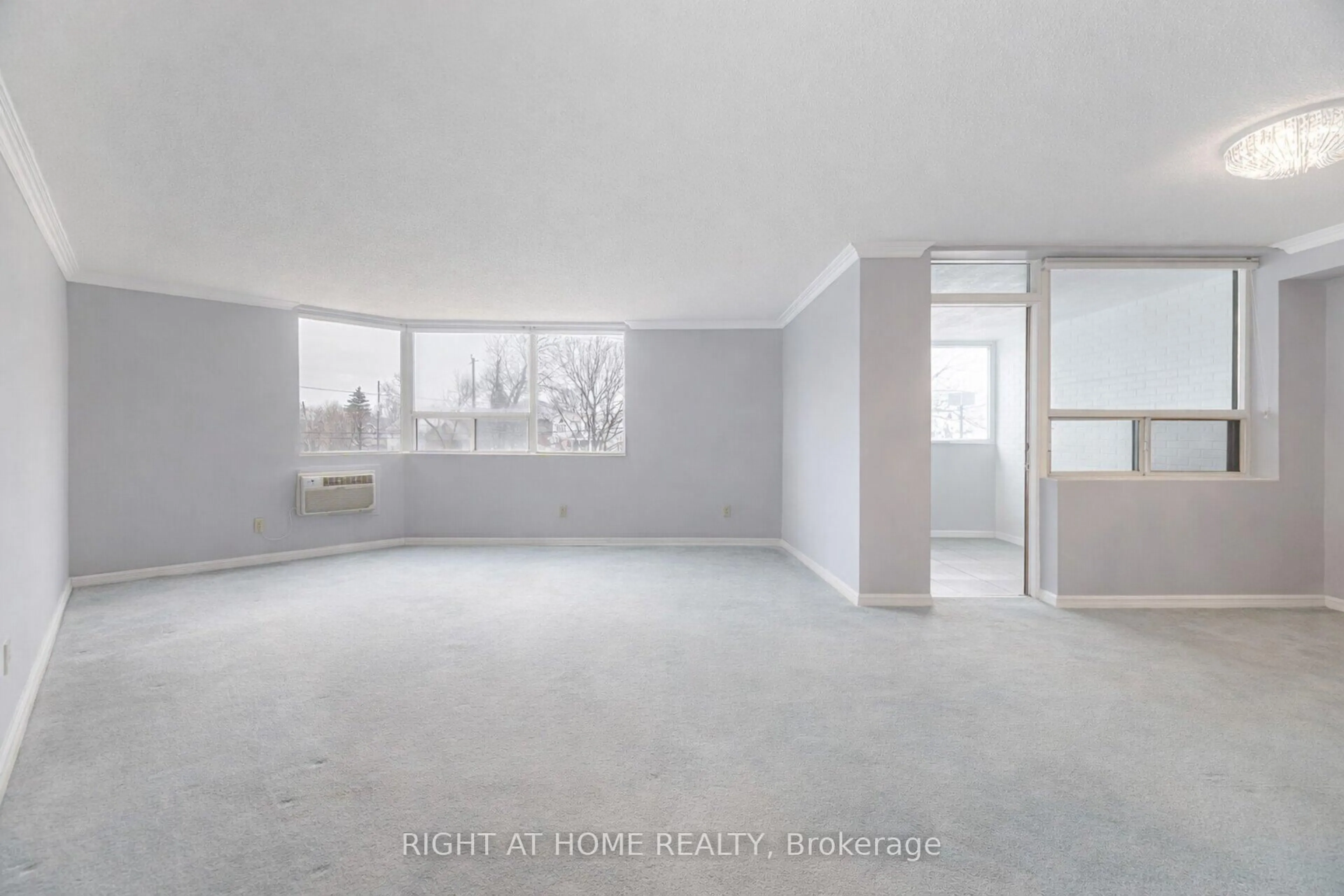 A pic of a room for 166 Mountain Park Ave #201, Hamilton Ontario L8V 1A1