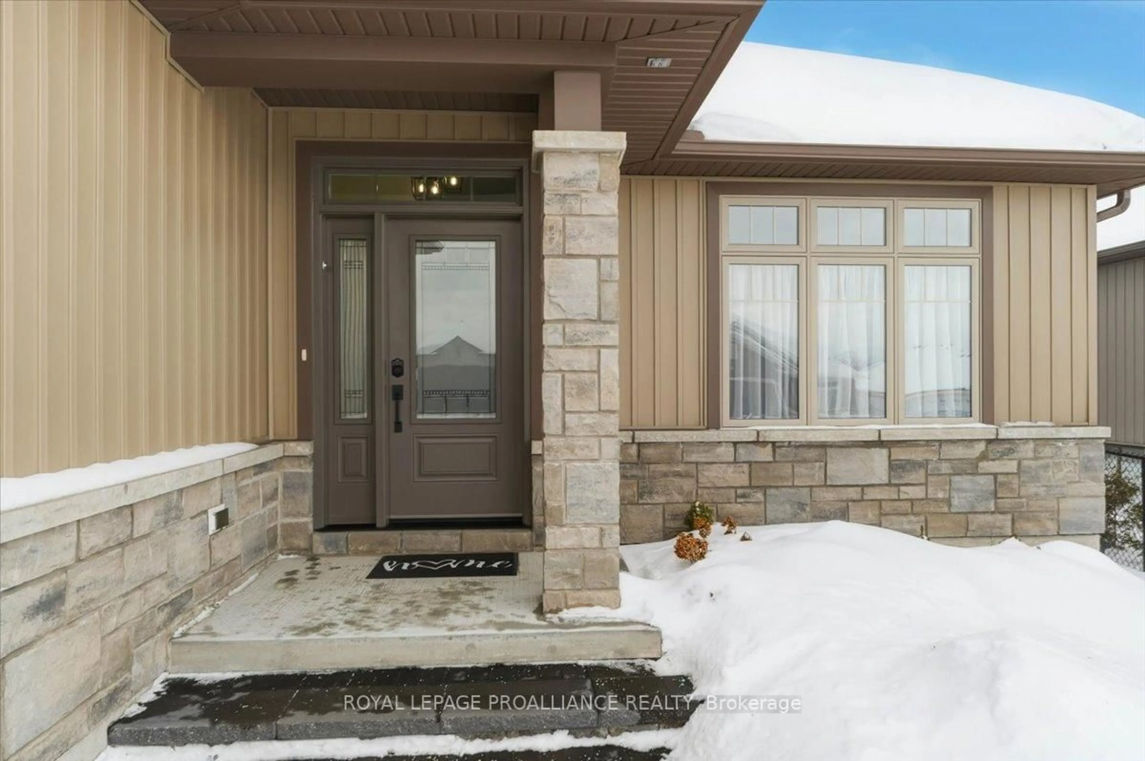 Indoor entryway for 34 Rosewood Dr, Hastings Ontario K0K 2C0