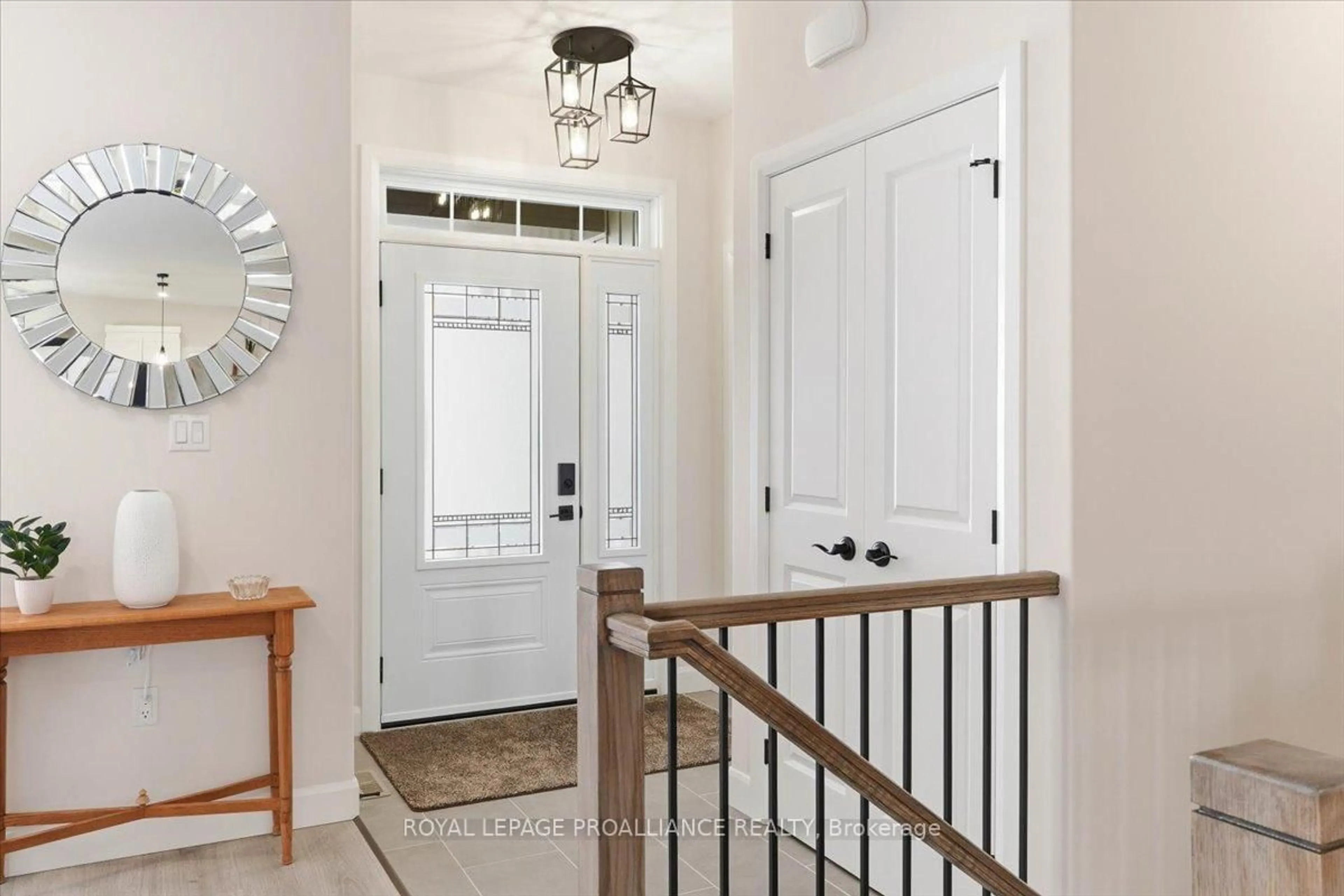 Indoor entryway for 34 Rosewood Dr, Hastings Ontario K0K 2C0