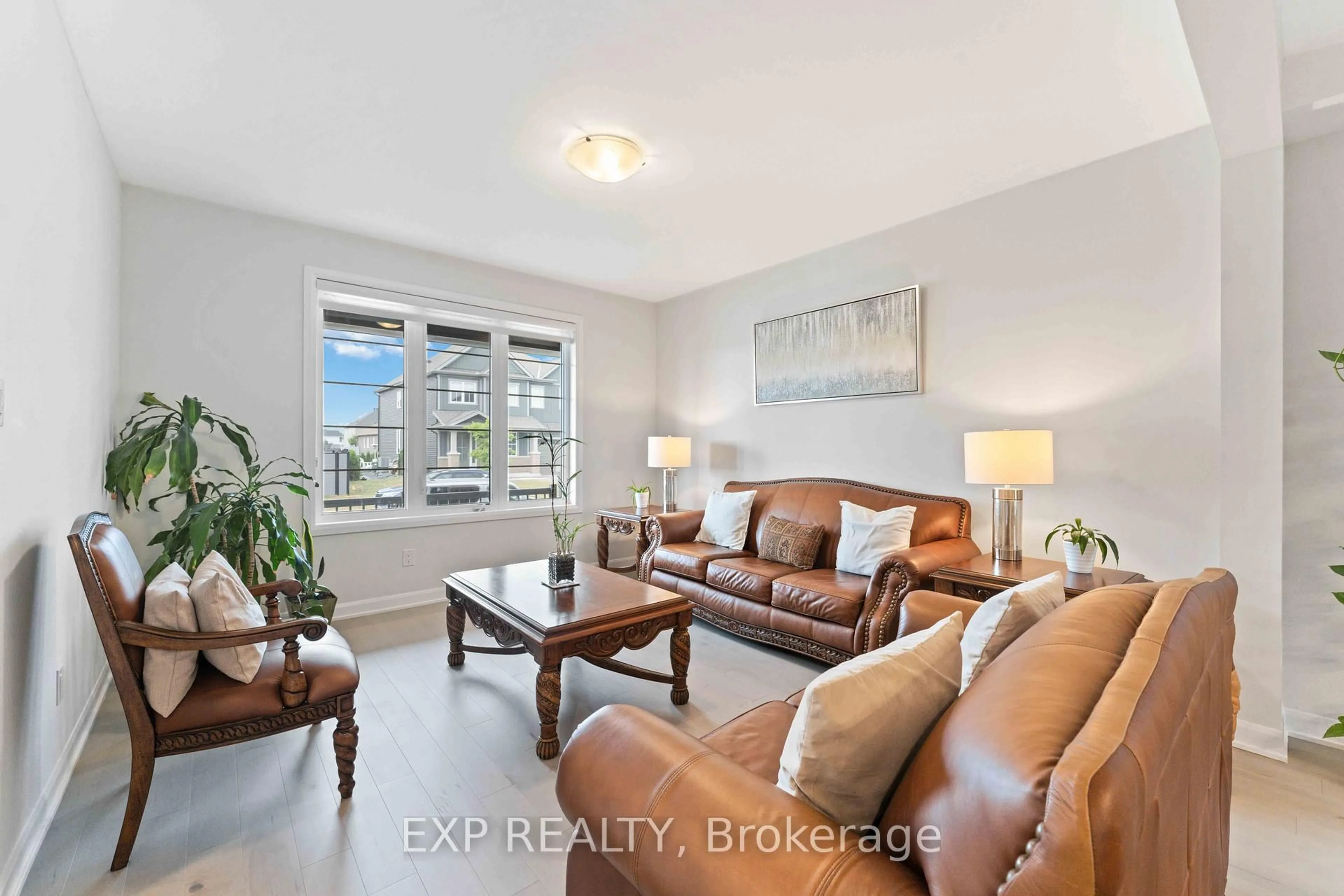 Living room with furniture, unknown for 700 Coast Circ, Manotick Ontario K4M 0N2