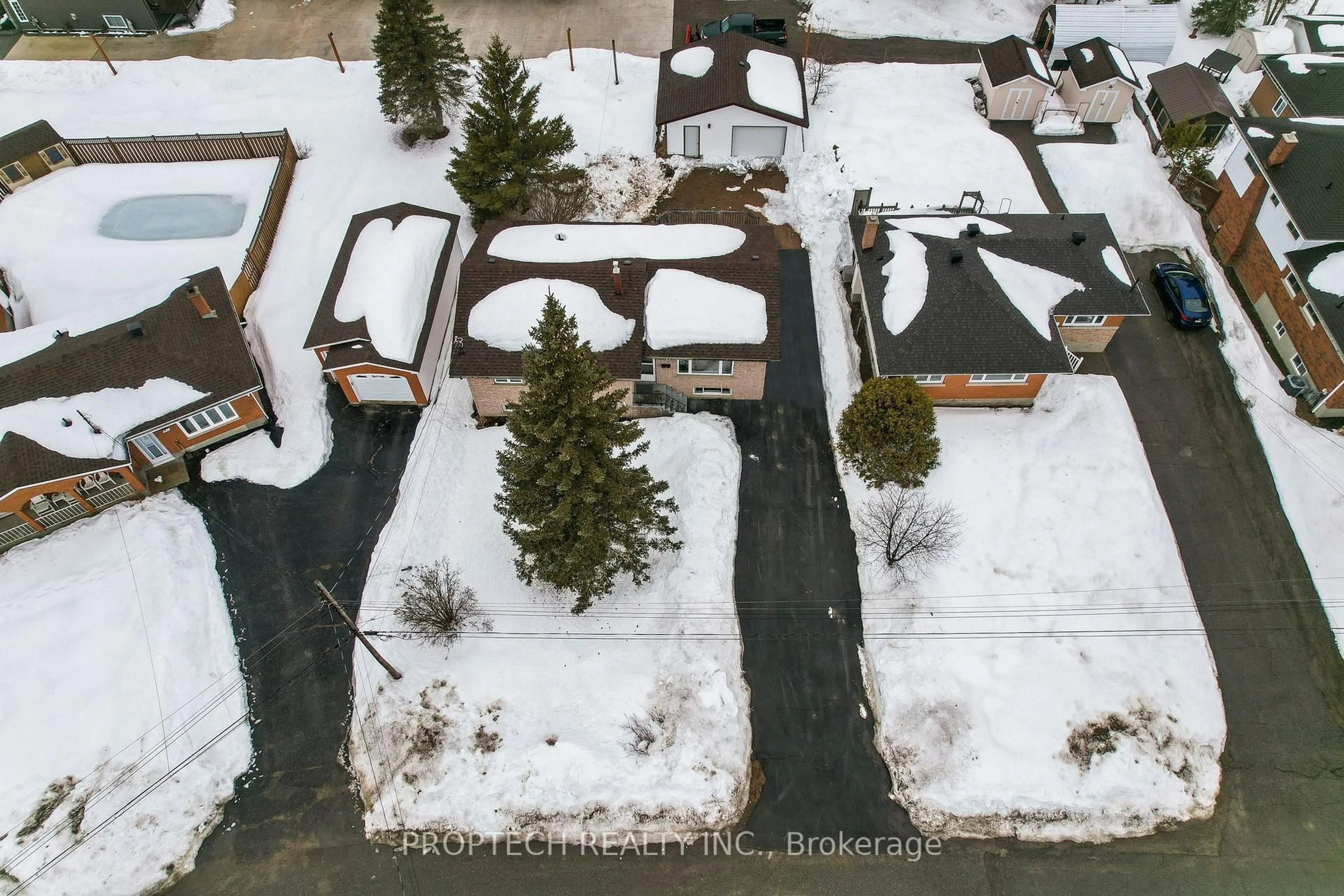 A pic from outside/outdoor area/front of a property/back of a property/a pic from drone, street for 1729 Charles Crt, Greater Sudbury Ontario P3N 1H3
