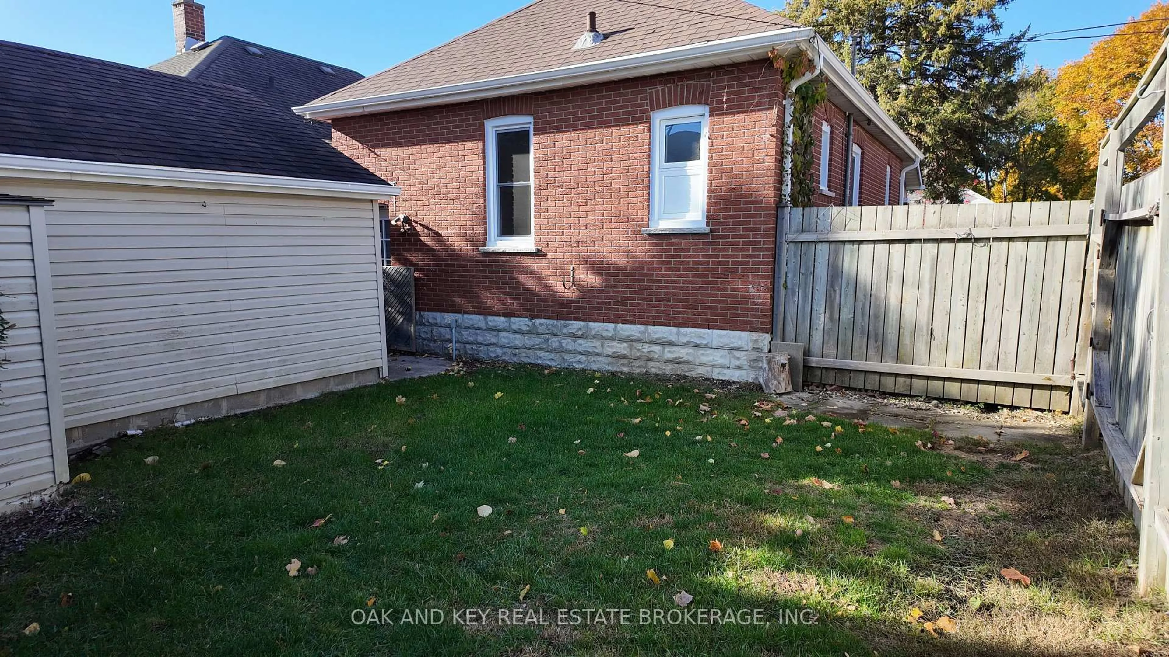 Home with brick exterior material, street for 32 Tennyson St, London East Ontario N5Z 2K7