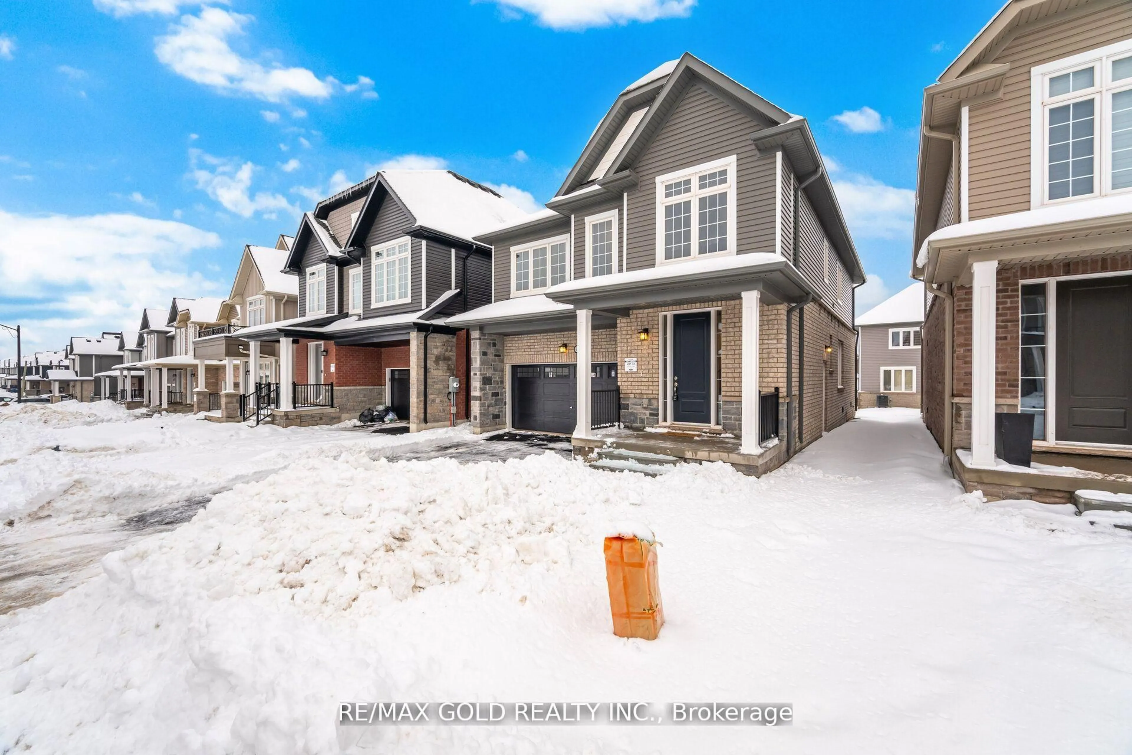 Home with brick exterior material, street for 139 McGill Ave, Erin Ontario N0B 1T0