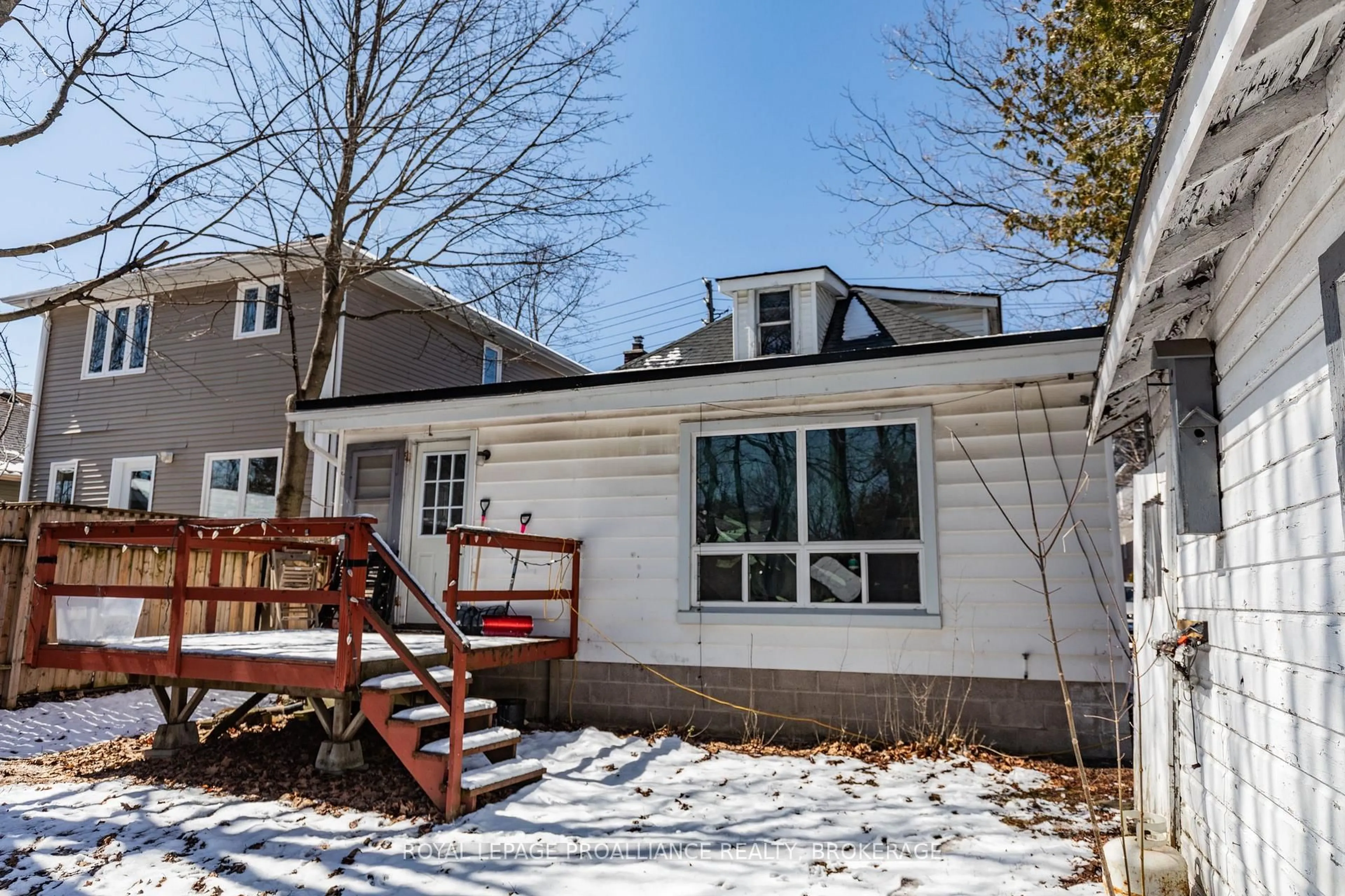 Unknown for 153 Macdonnell St, Kingston Ontario K7L 4B9