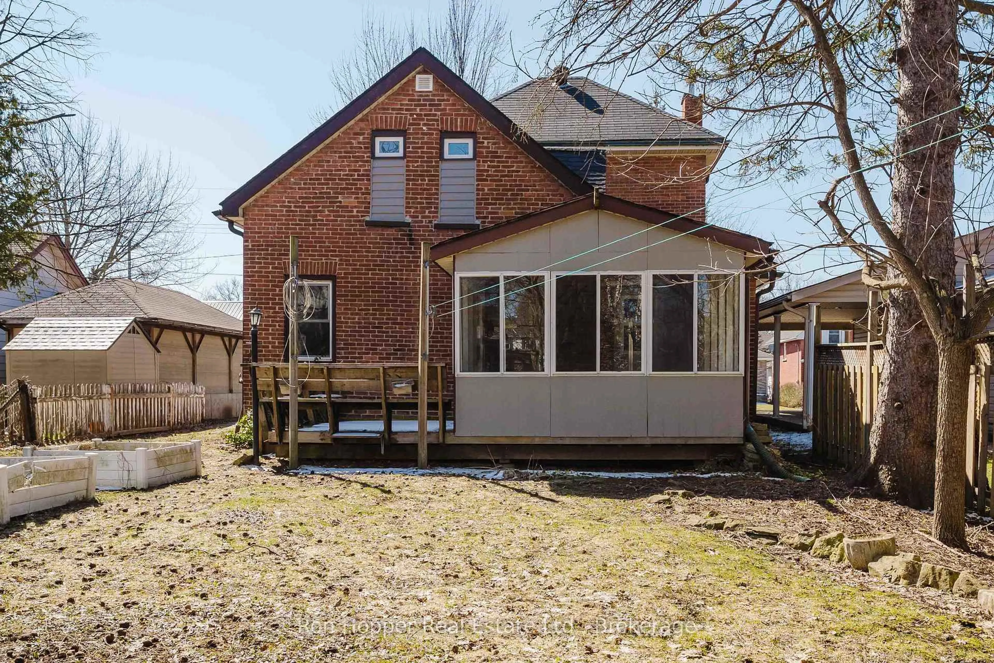 Unknown for 682 7th St A East St, Owen Sound Ontario N4K 1K5