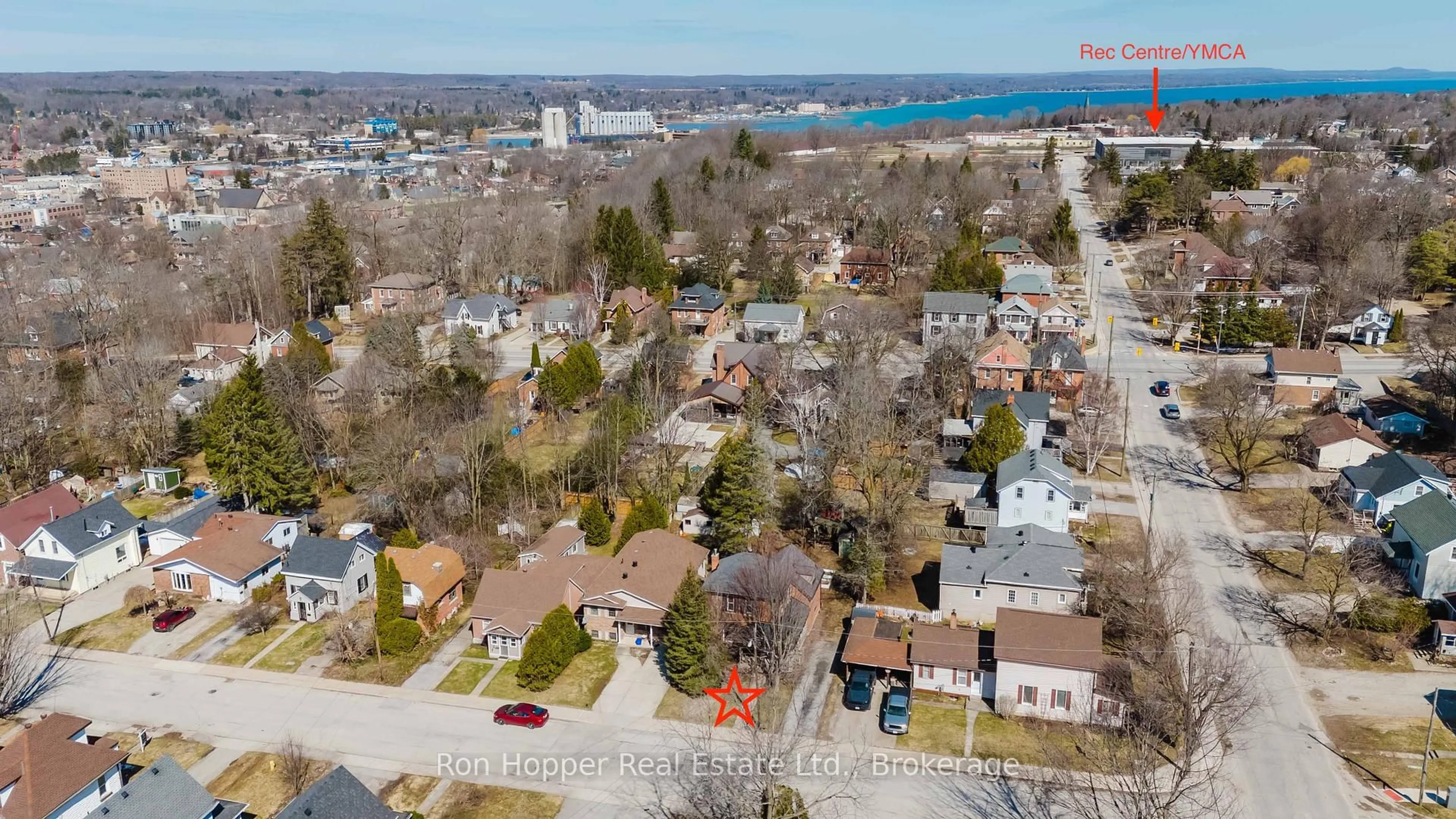 A pic from outside/outdoor area/front of a property/back of a property/a pic from drone, street for 682 7th St A East St, Owen Sound Ontario N4K 1K5