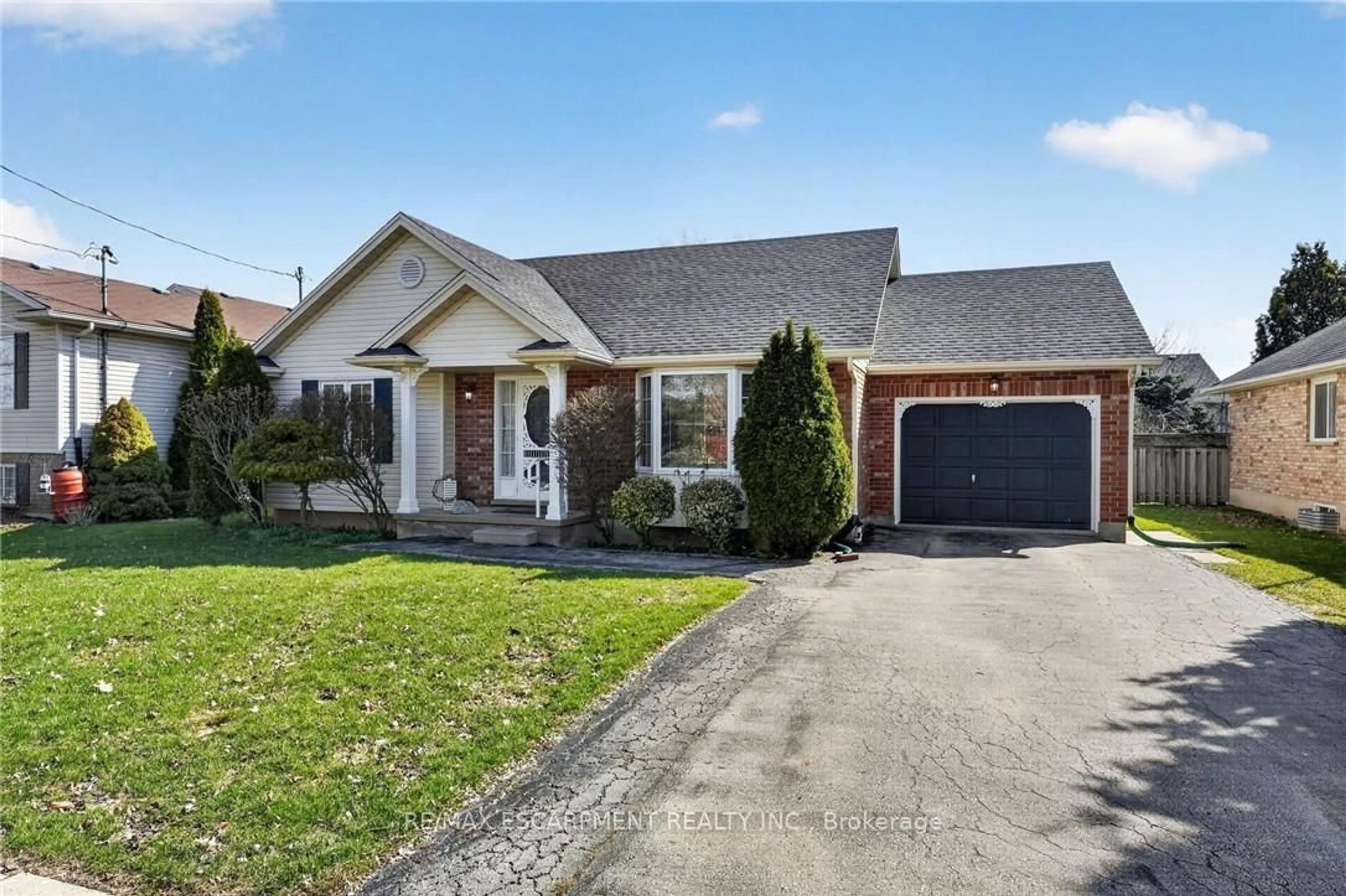 Home with brick exterior material, street for 2469 Shurie Rd, West Lincoln Ontario L0R 2A0